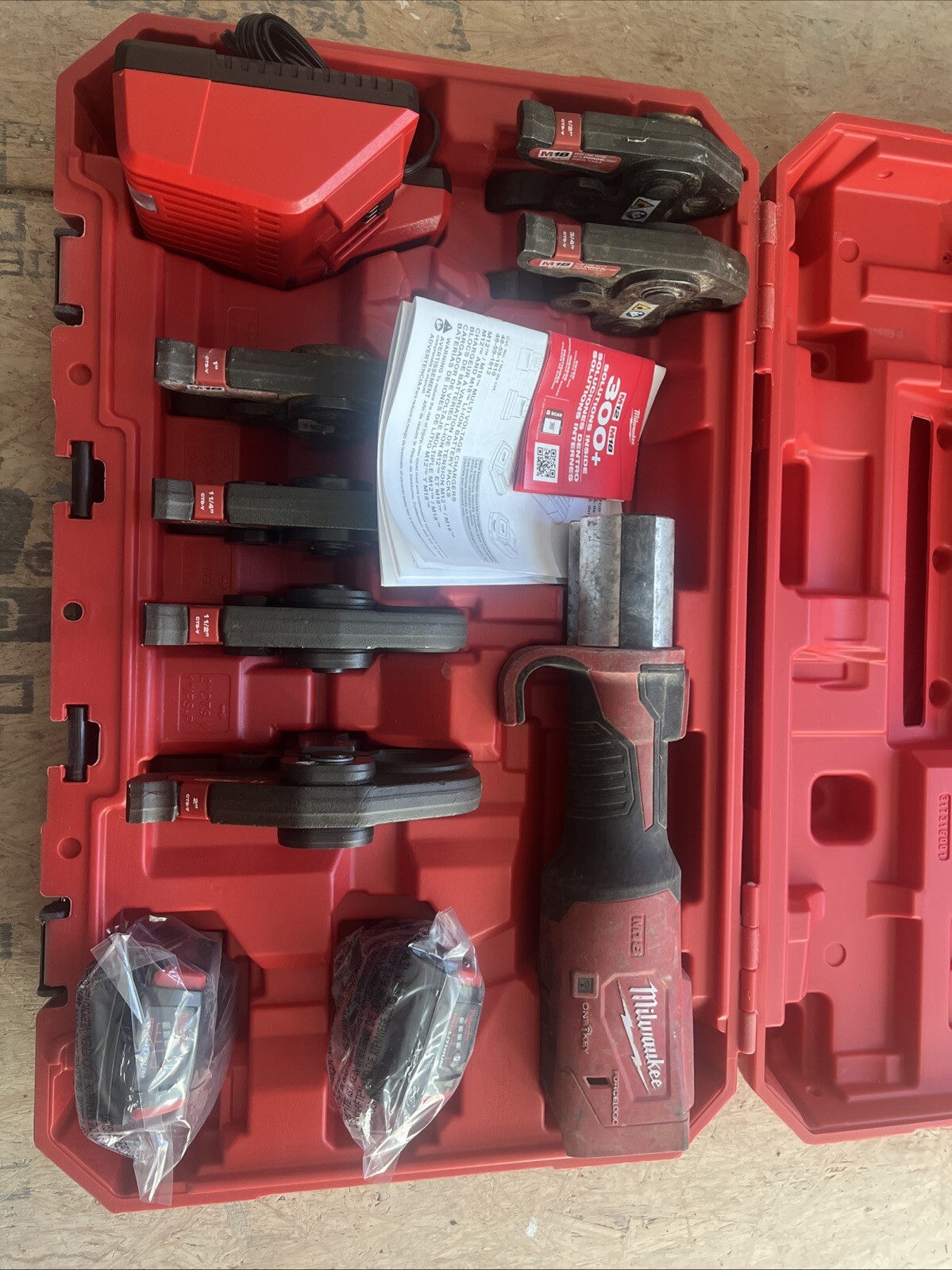 Milwaukee 2922-22 M18 FORCE LOGIC Press Tool W/ One Key w/ 1/2” - 2” CTS Jaws
