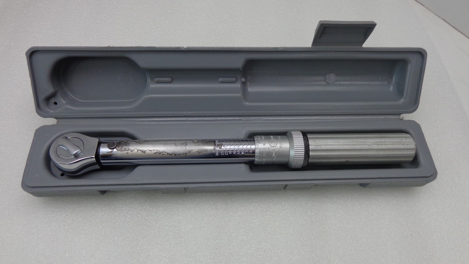 Vintage JS Technology  3/8"  Drive 25-250 In/Lbs Click Torque Wrench, Reversible