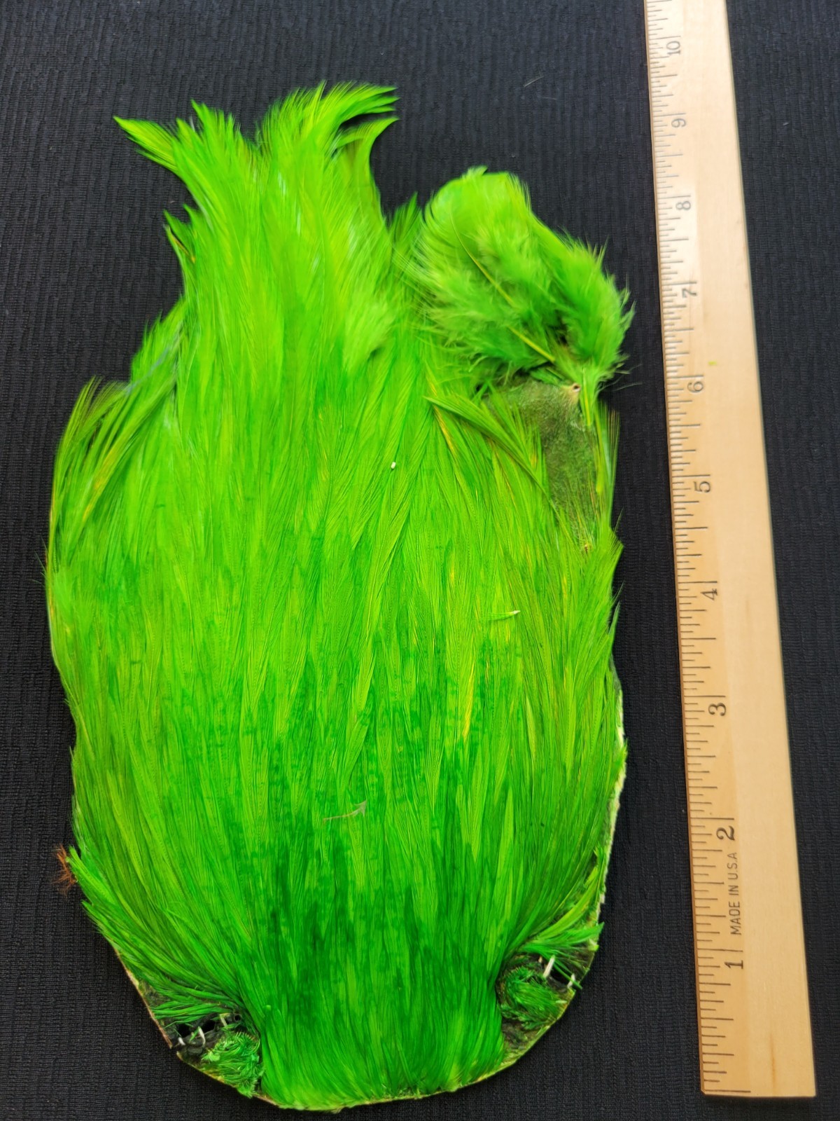 Lot 534, Dyed GREEN CHARTREUSE India Rooster Streamer Neck Cape Feathers Tying
