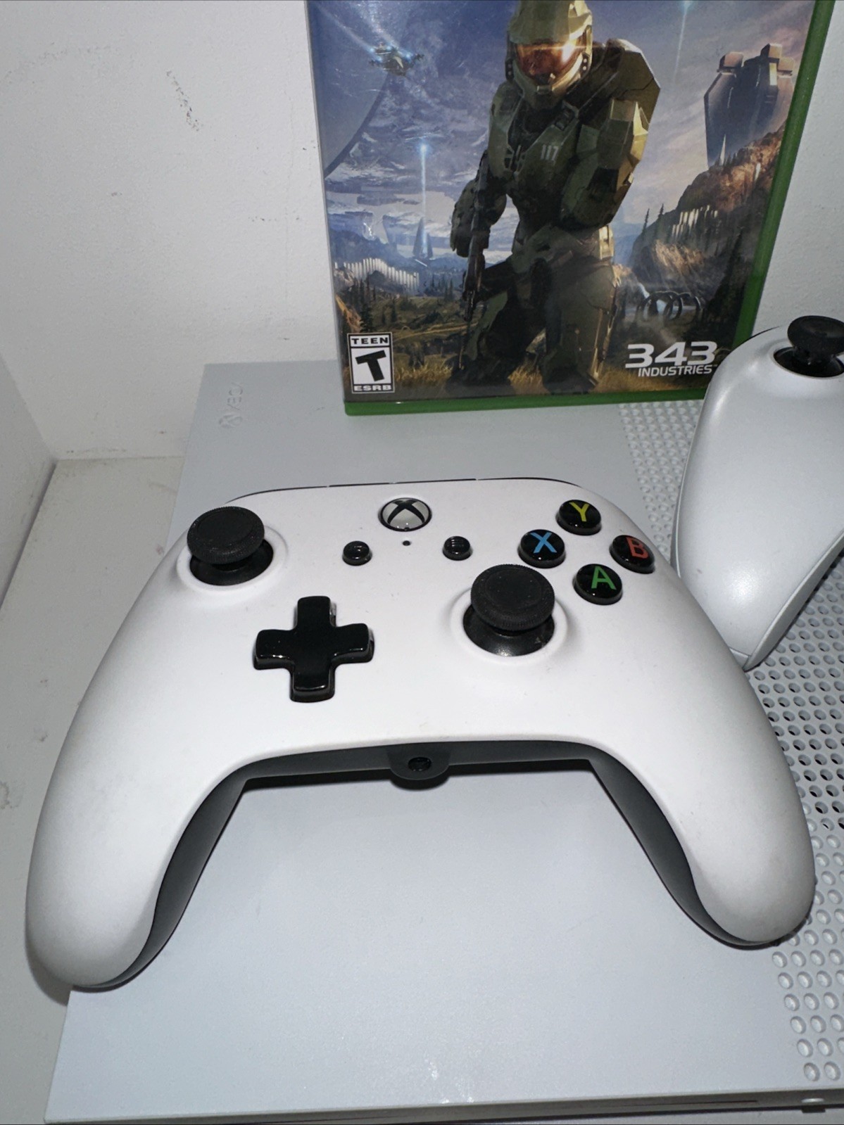 Microsoft Xbox One S 500GB White - Model 1681 - 2 Controllers & Video Game