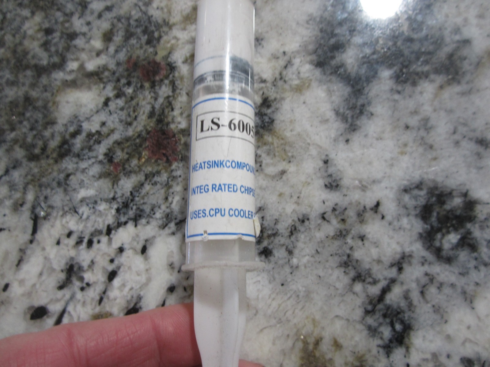 LS-6005 heatsink compound