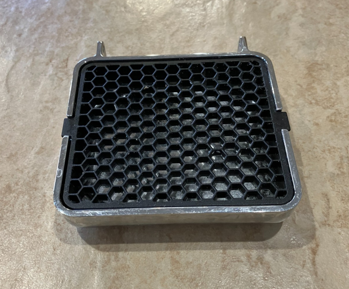 Nespresso VertuoLine Machine Drip Tray & Cup Grill (1 Unit-2 Pieces) GCC1