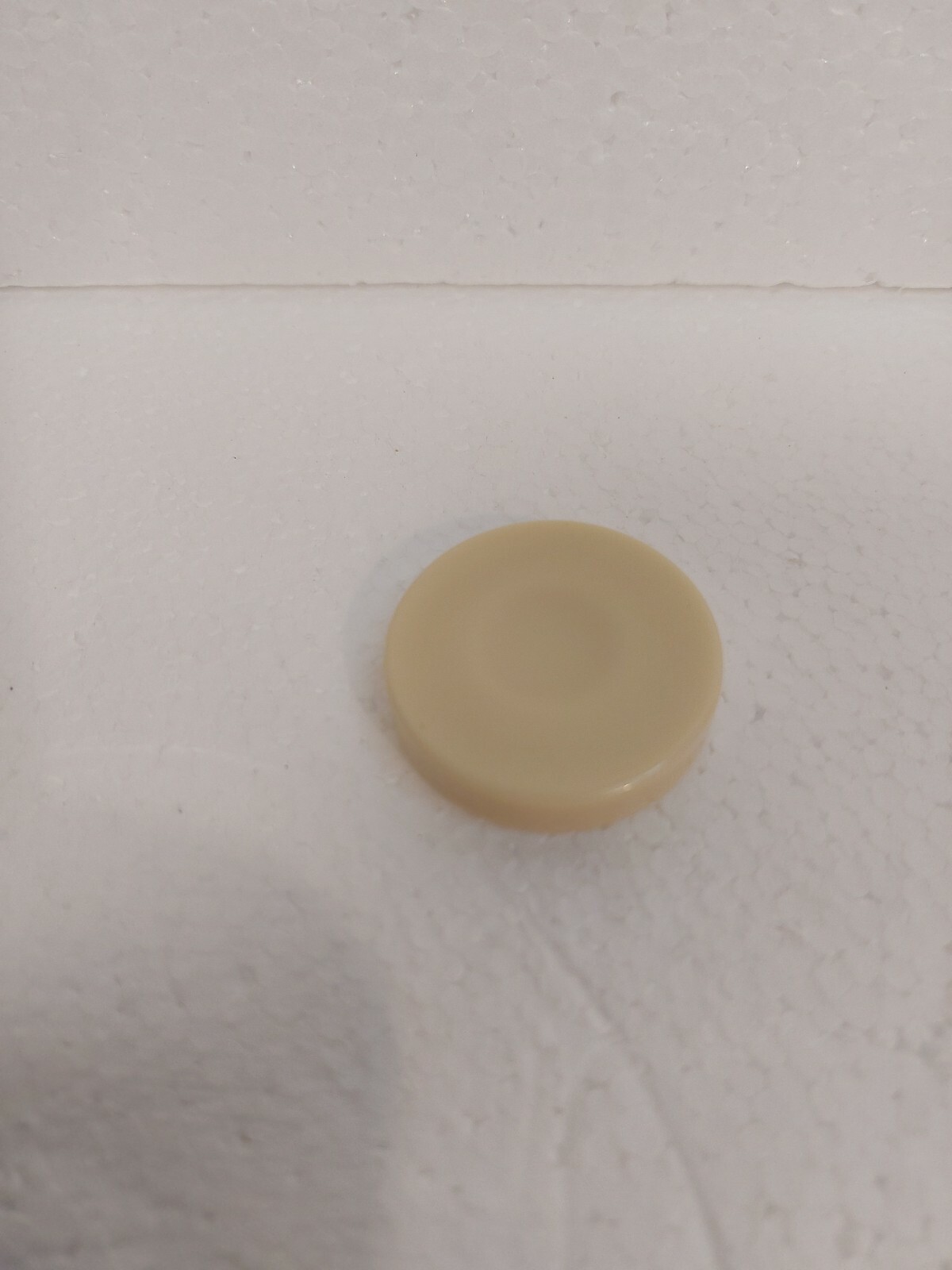 Backgammon Replacement Pieces Checkers chips 1 ⁹/¹⁶" inch by ⁵/¹⁶" Cream