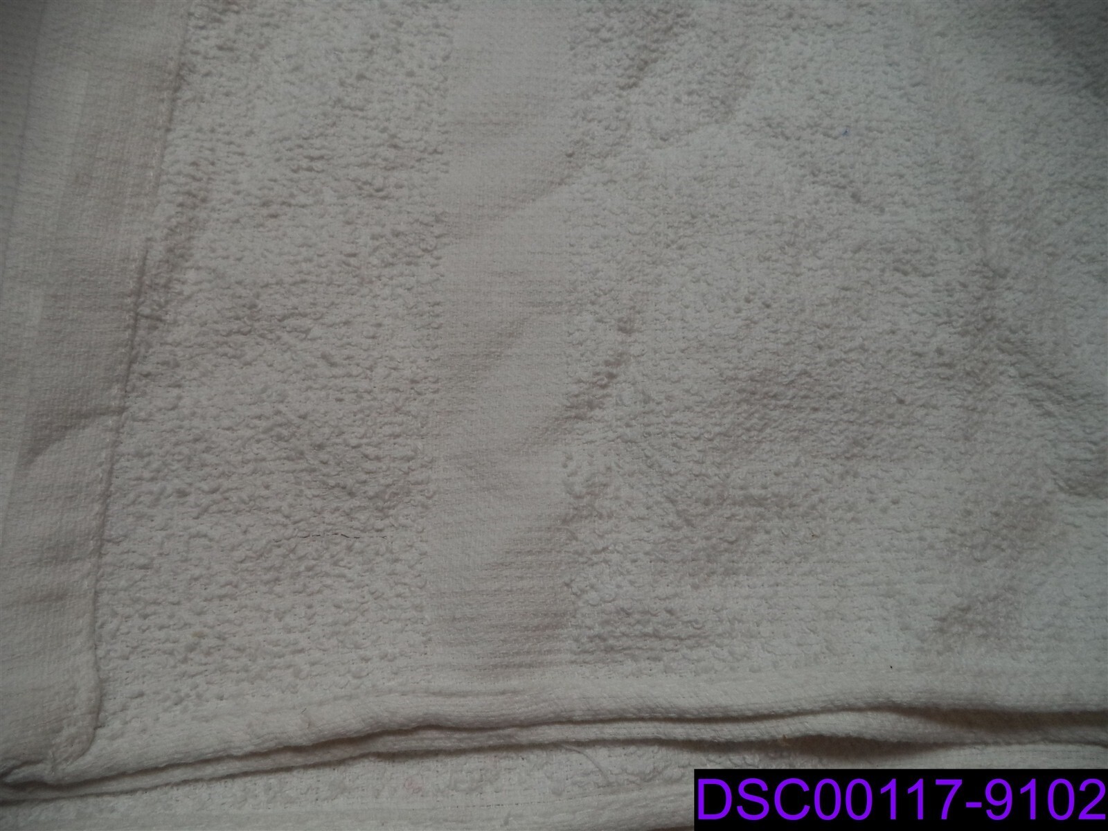 Qty = 72: 24" x 48" White Towels