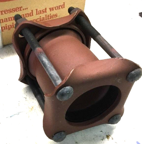 (4) DRESSER Style 38 Plain End Pipe Coupling 3-1/2" IPS For Steel Pipe Size