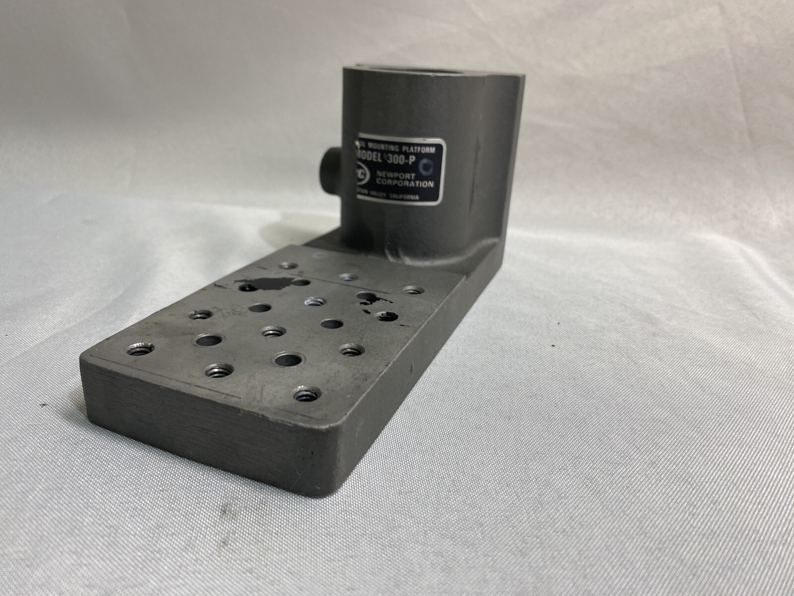 Newport Corp. NRC Model 300-P, Optical table, Universal Mounting Platform