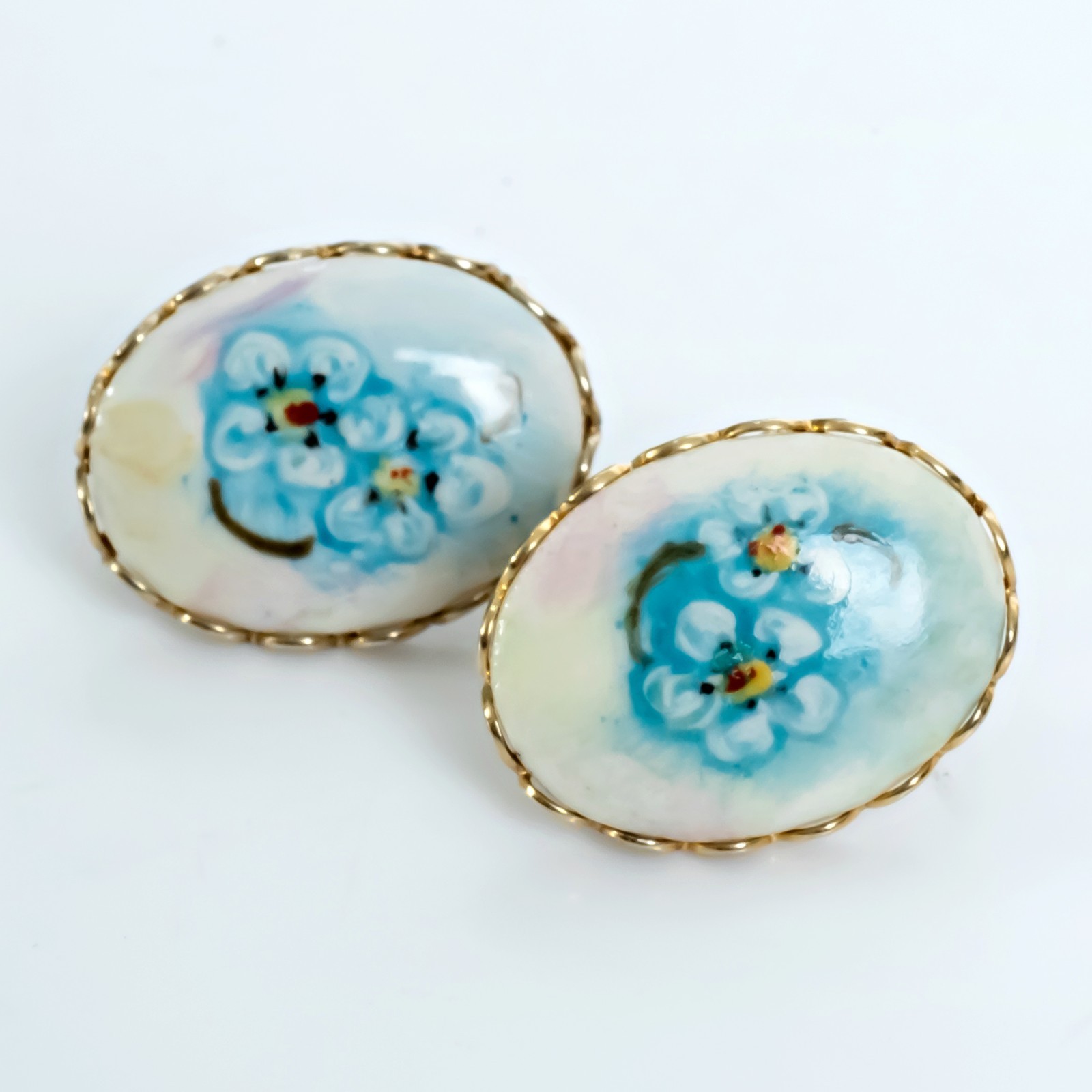 Hand-Painted Porcelain Floral Flower Lever-Back Earrings - Vintage