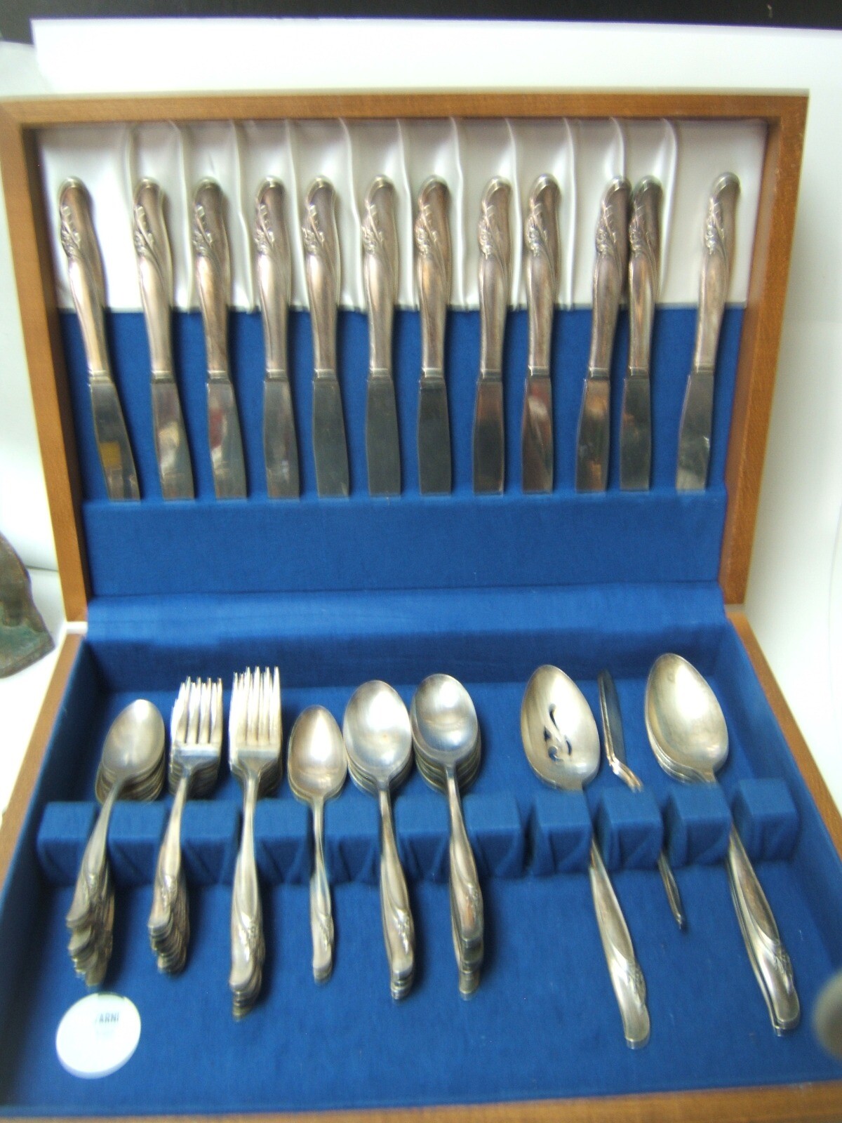 Rogers International Silver "Exquisite" Service for 8 in Case 50 Piece Set