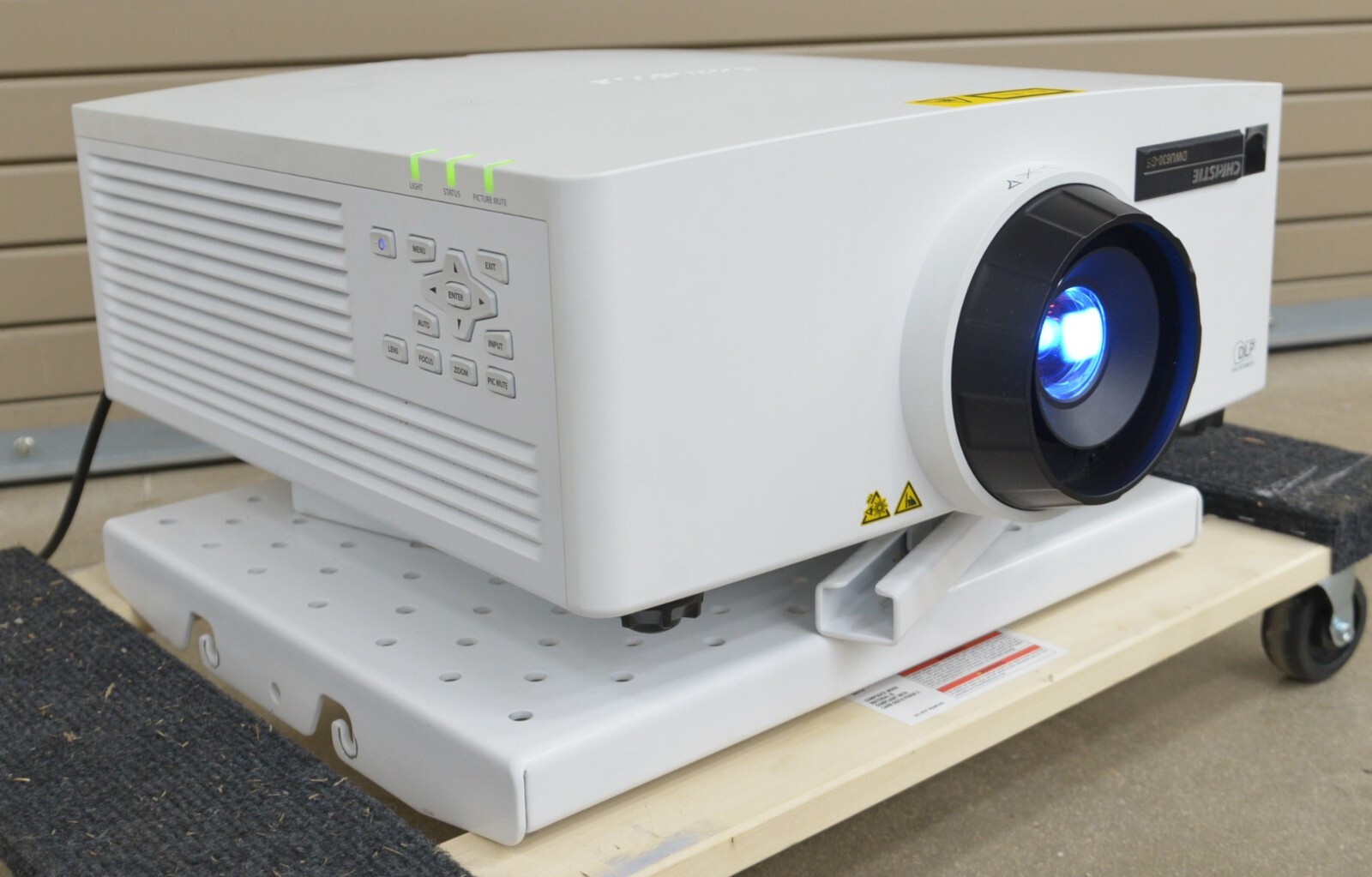 Christie DWU630-GS Projector 140-049104-01