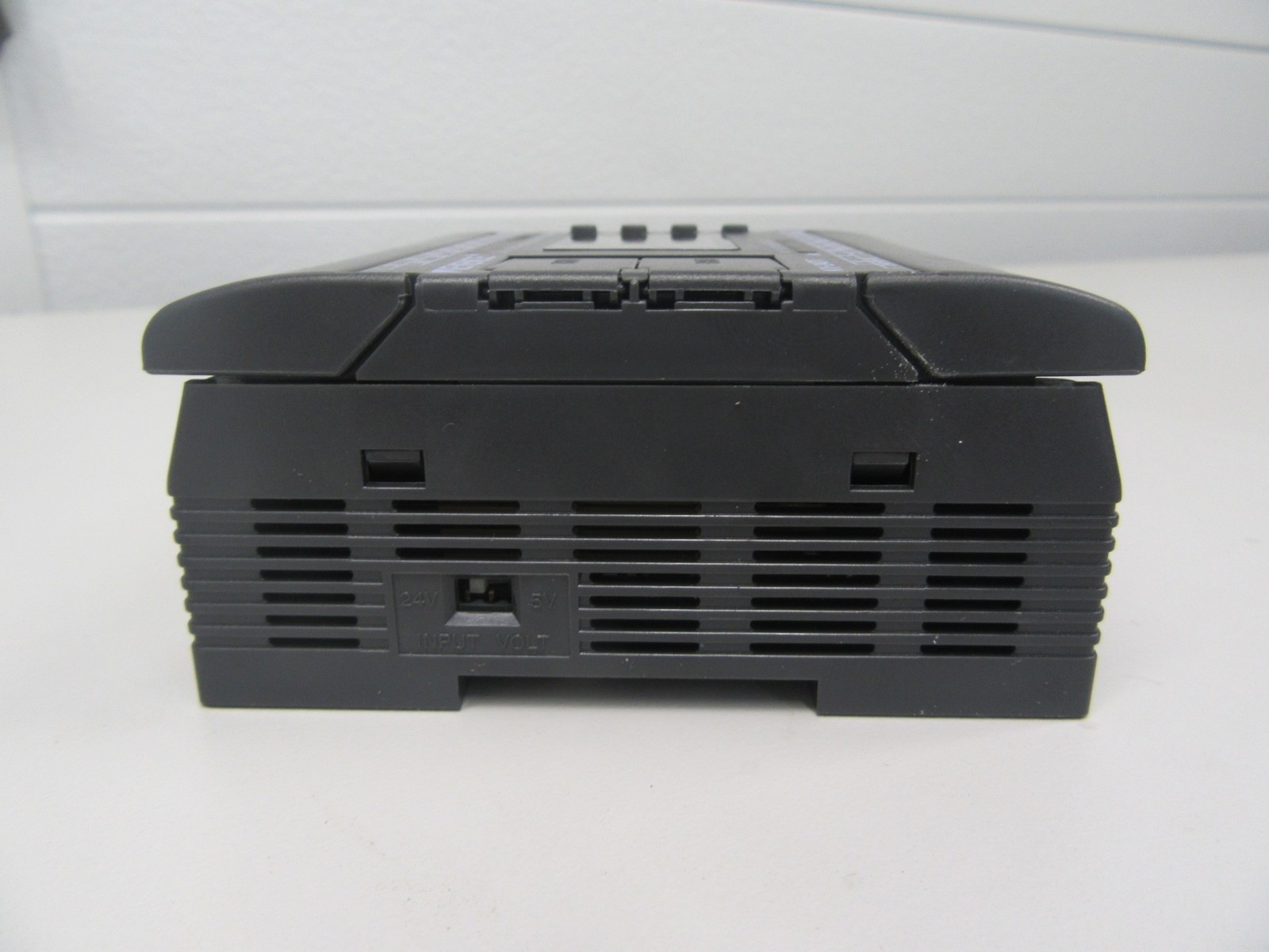 Keyence KV24DT PLC 24-Point Programmable Controller Module