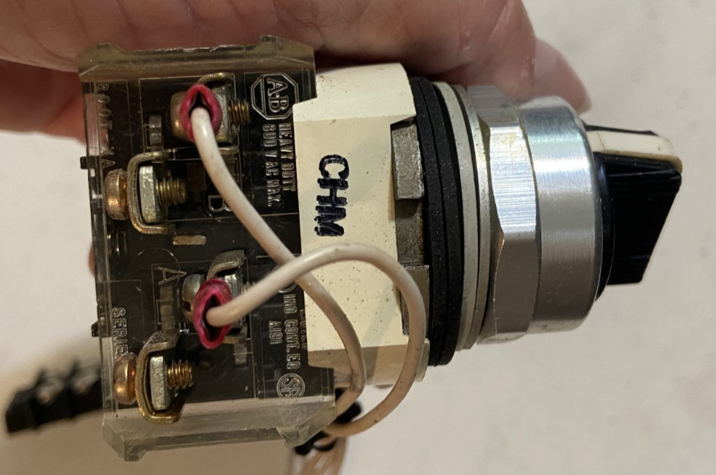 1970S? VINTAGE WHITE ACTUATOR SWITCH SERIES N NASA FLIGHT FLOWN?