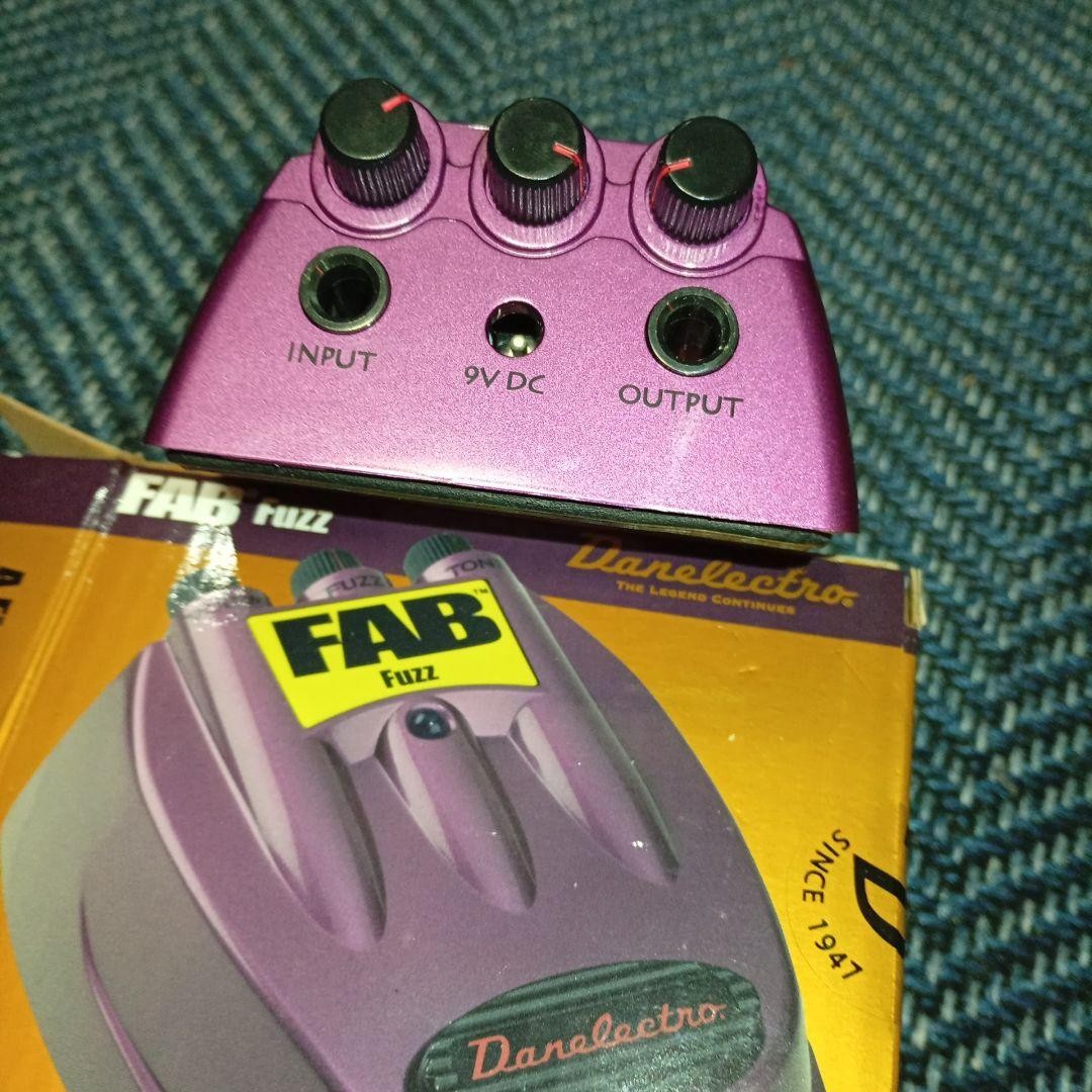 Danelectro FAB Fuzz with Box
