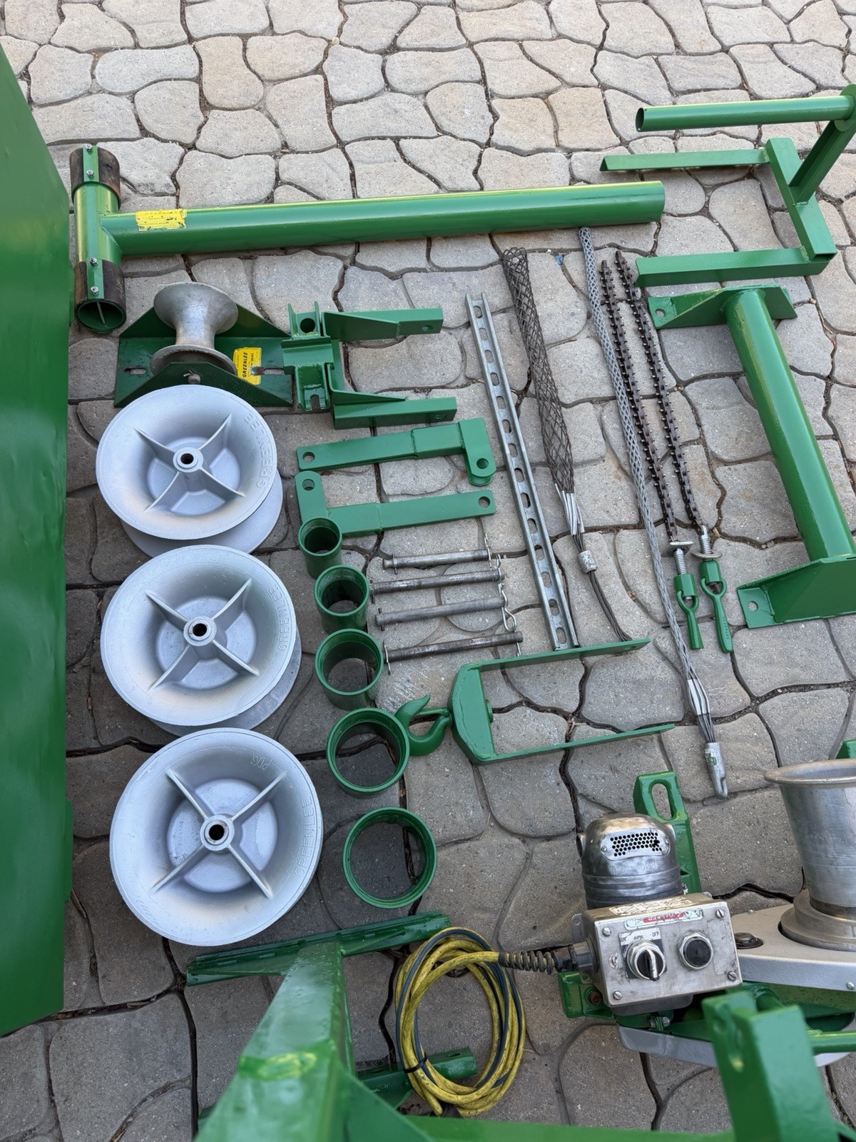 Greenlee 640 Wire Cable Puller 4000lbs
