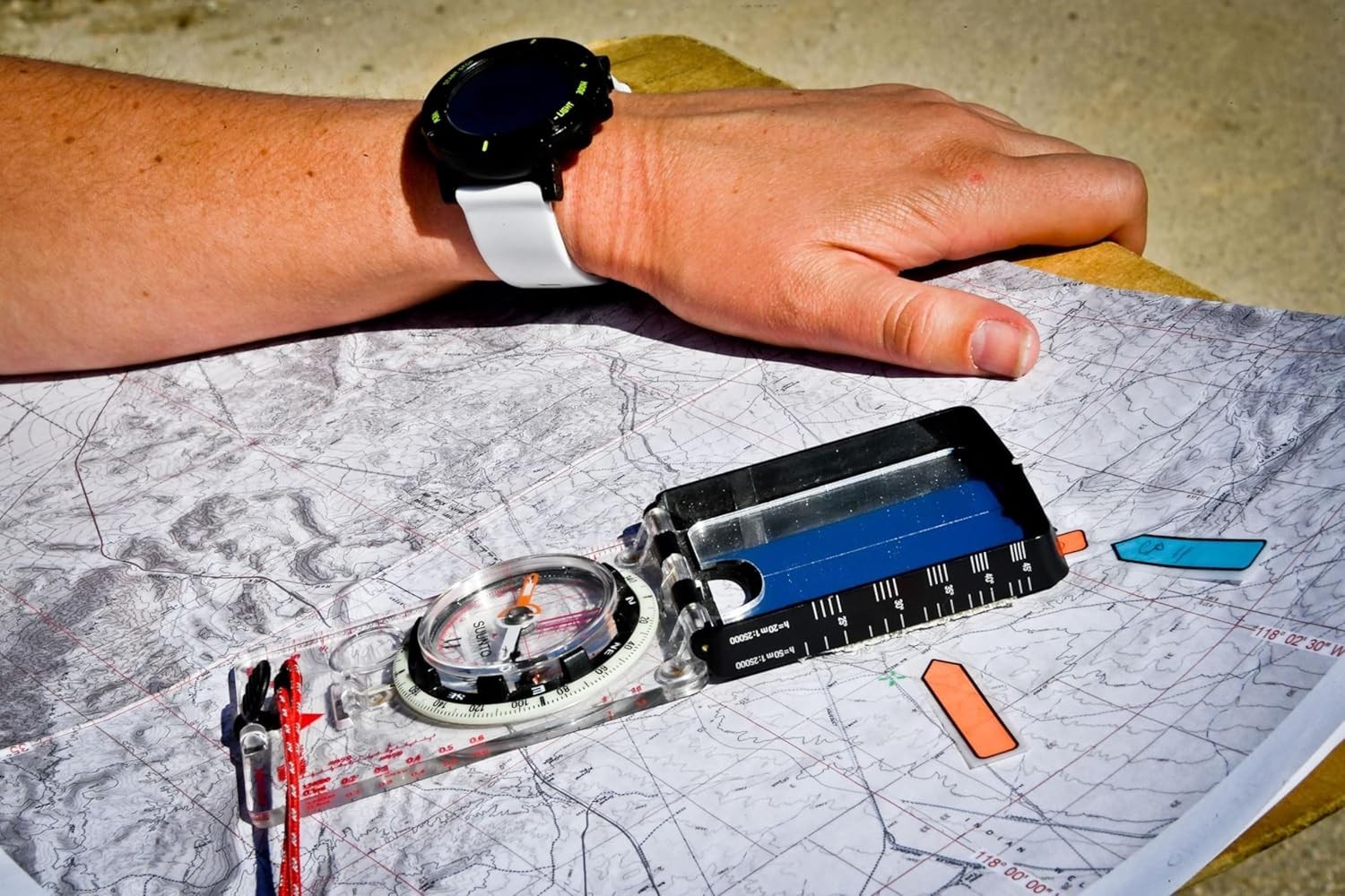 Professional Navigation Compass with Adjustable Liquid Fill & Metric Scales