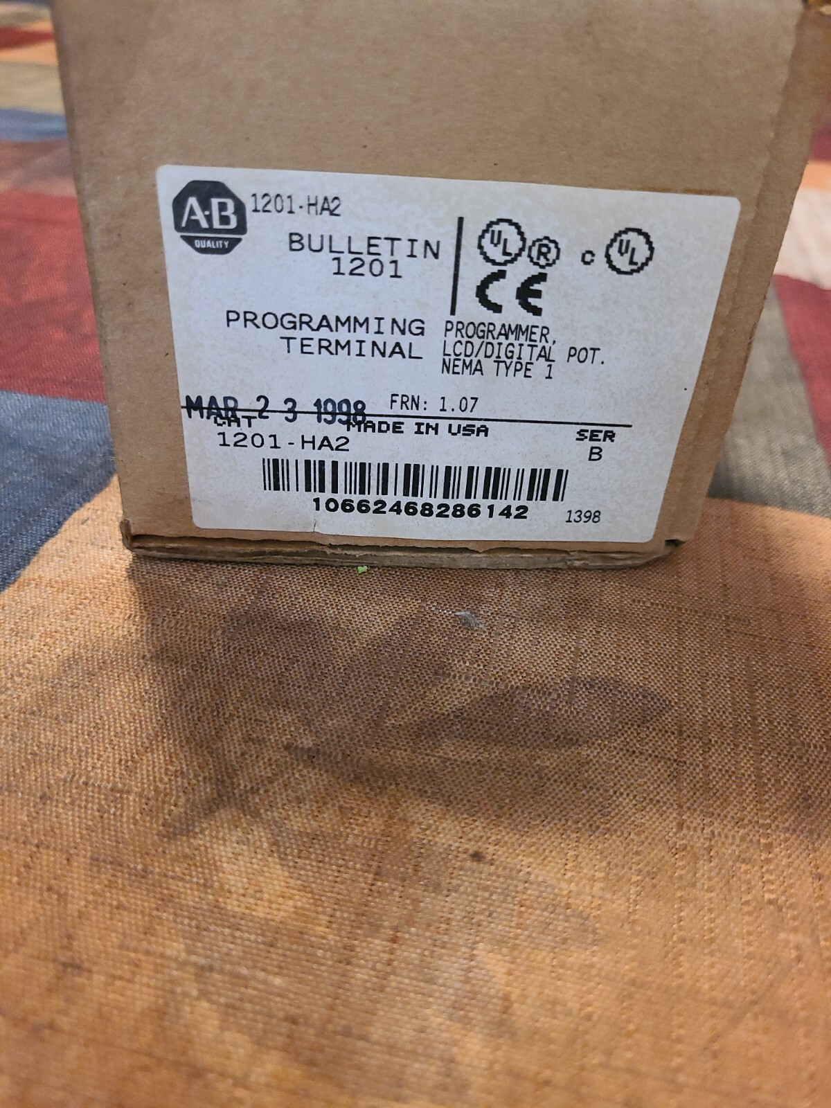 NEW ALLEN BRADLEY(AB)1201-HA2 PROGRAMMING TERMINAL TYPE 1  ENCLOSURE SERIES B