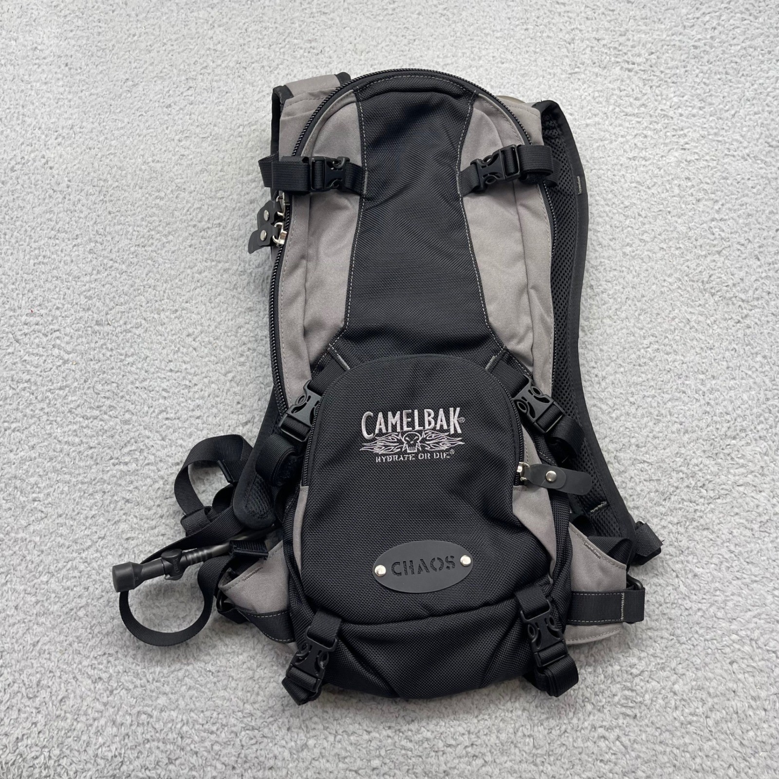 CamelBak Chaos Black Grey Hydration Pack Backpack w/ 2L Bladder Hydrate or Die