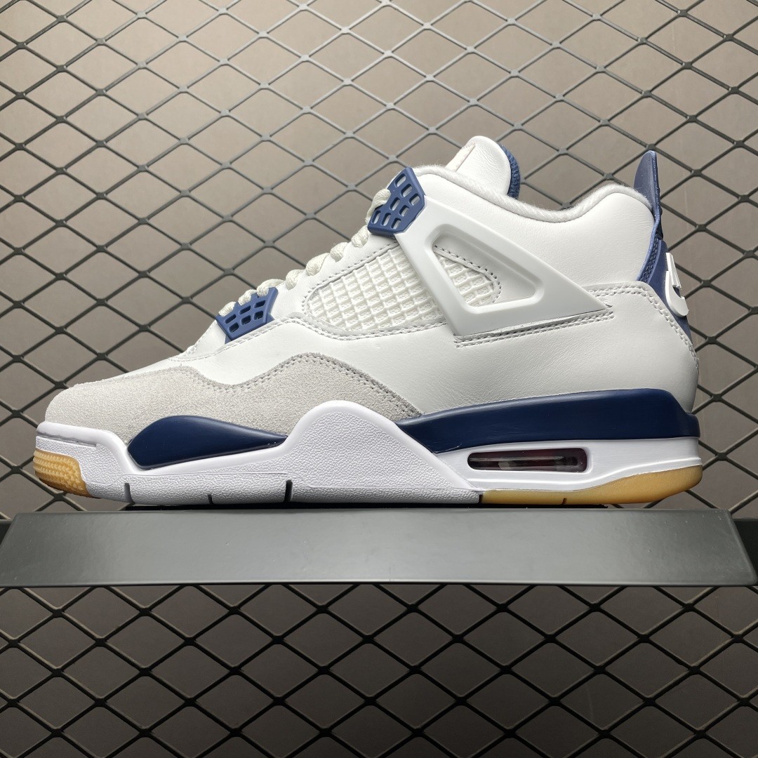 Nk X AJ4 Mid Retro 'Navy' DR5415-100