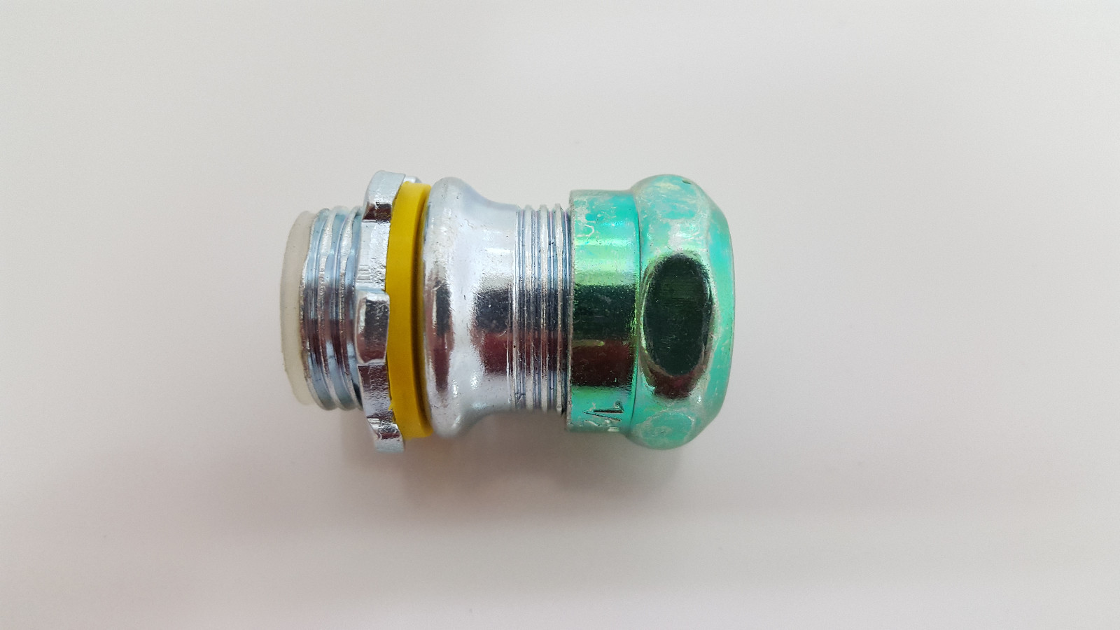 25 New ETP 7050GSRT Raintight EMT Connector Insulated Throat Steel Zinc Plated