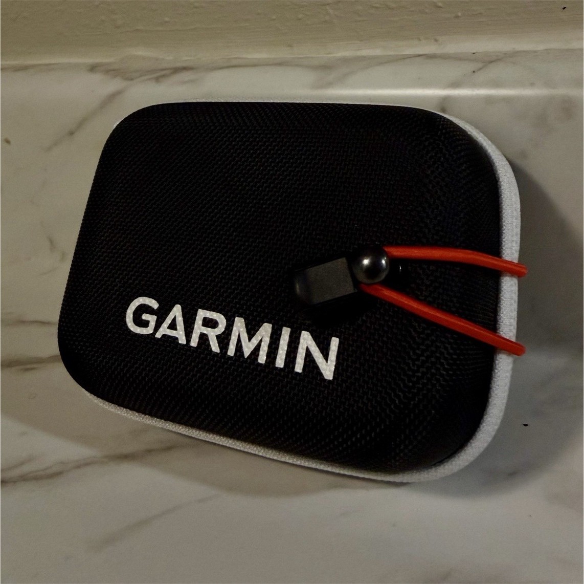 Garmin Approach Z30 Golf Rangefinder Black and White for Golf with Case