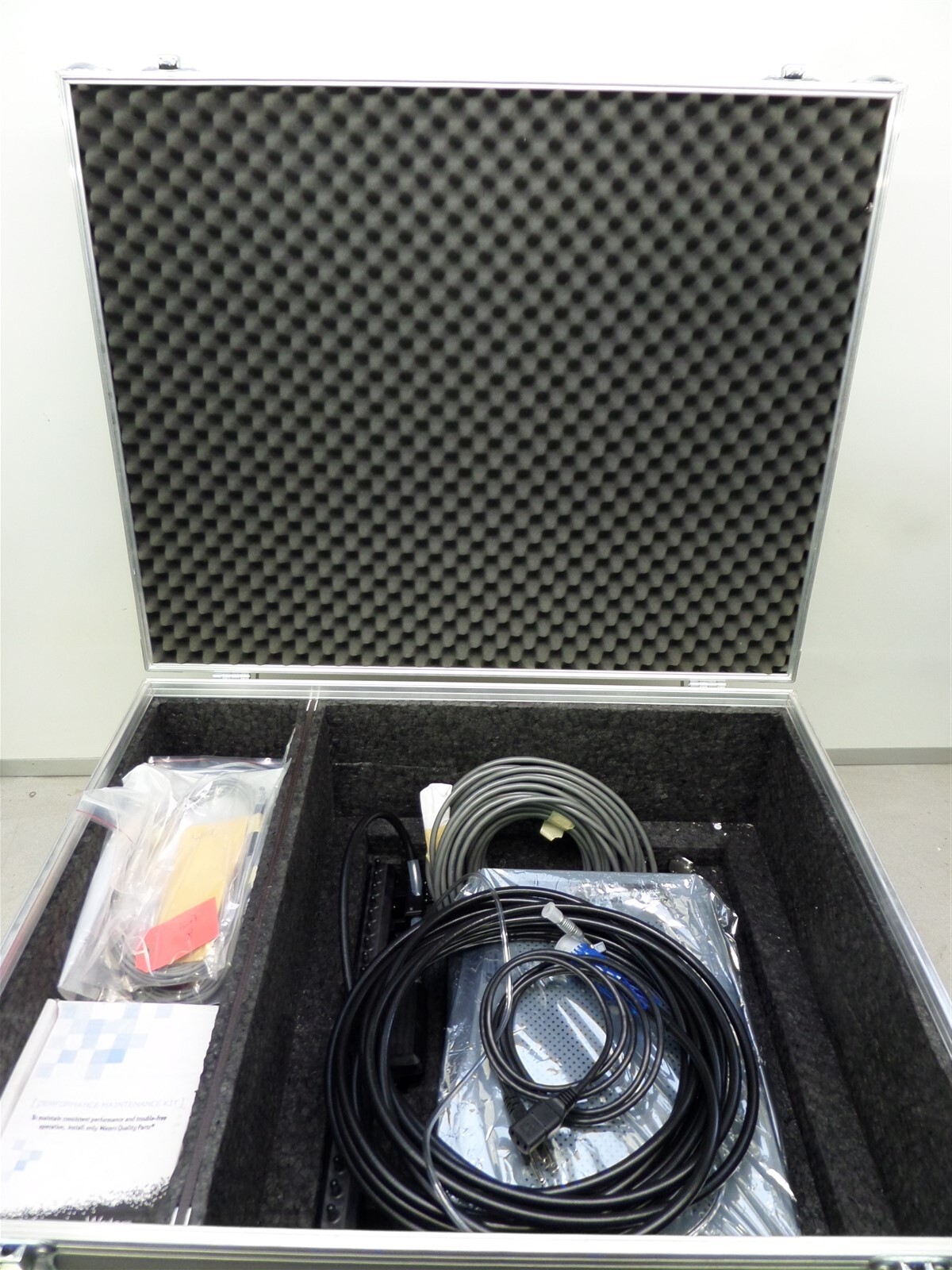 Wellhofer MD 240 Multi Channel Dosimeter Electrometer w/ Case & Accessories
