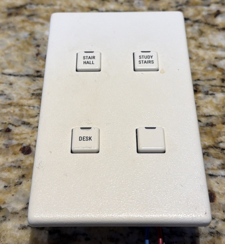 LiteTouch Control Station Keypad Savant - Low Voltage 4- Button Light Almond