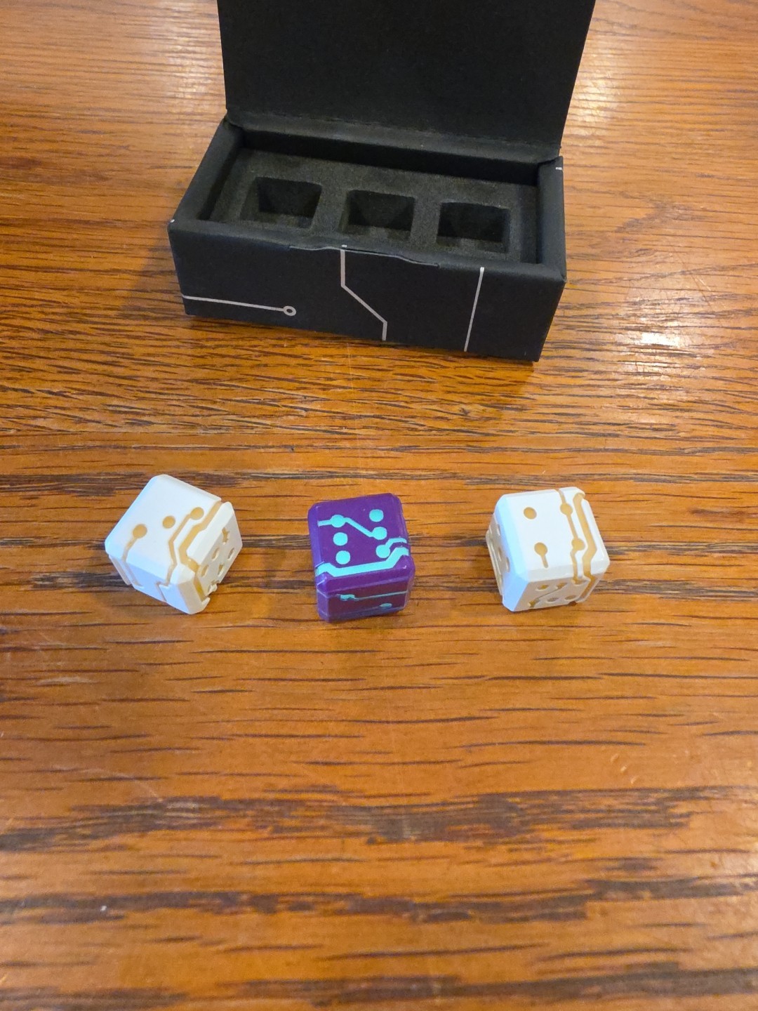 Space Roller Dice Set NIB Kickstarter Set Glow In The Dark. Sci-fi Dice Set