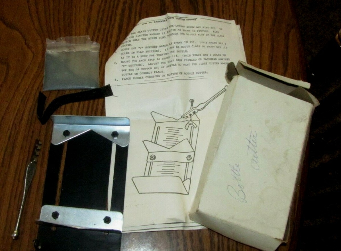VINTAGE Original 1970's CRACKERBARREL GLASS  BOTTLE CUTTER Kit
