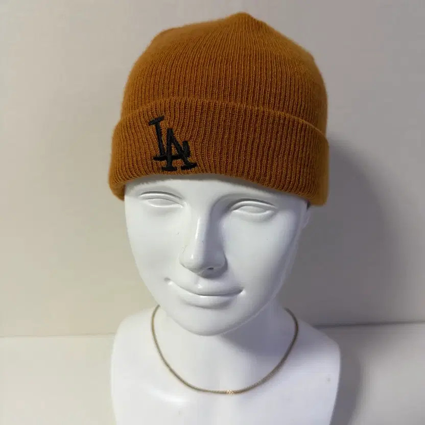 LA Dodgers Short Beanie Cap Yellow
