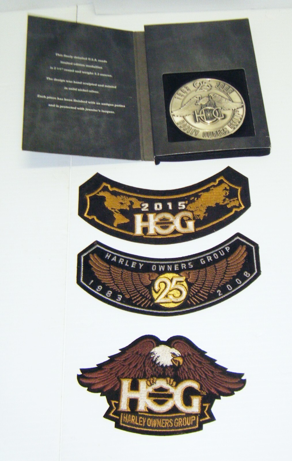 Harley Davidson HOG 25 yr. Anniversary Medallion Coin & 3 HOG Patches