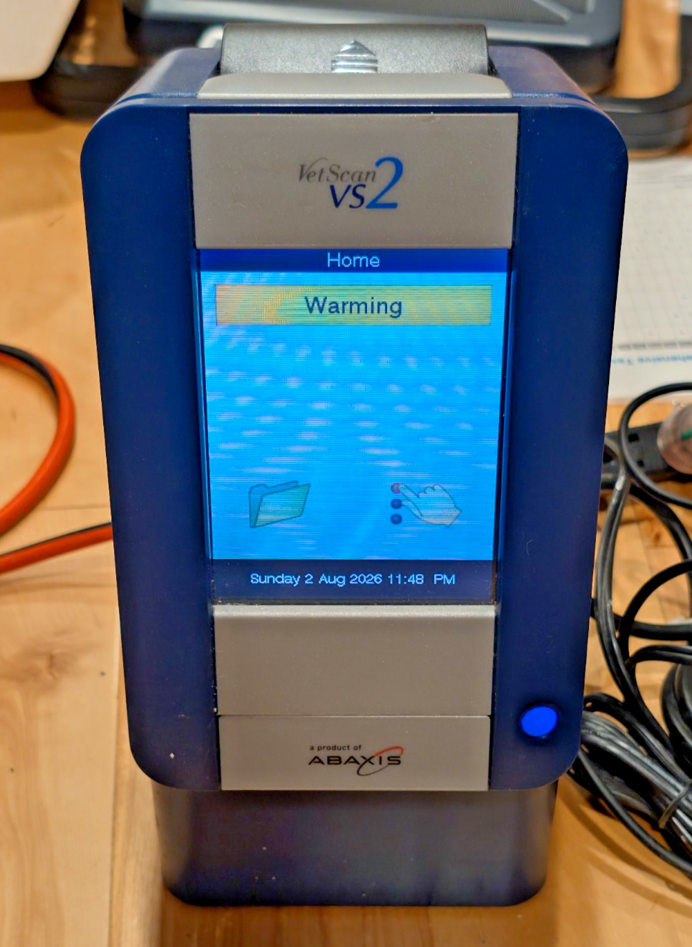 ABAXIS VETSCAN VS2 Veterinary Chemistry Analyzer BUNDLE Powered On Tested AS IS