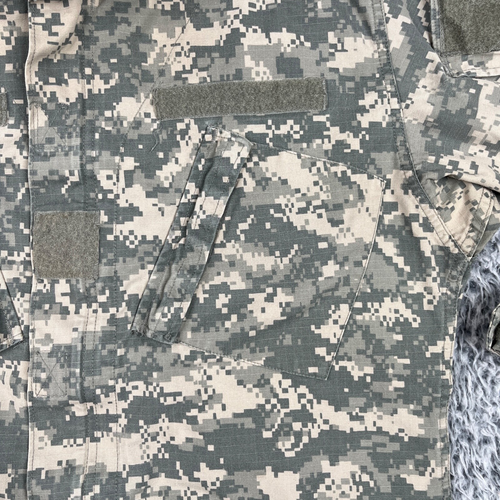 US Army Combat Uniform Coat Mens Medium Digital Camouflage Ripstop Cargo Jacket