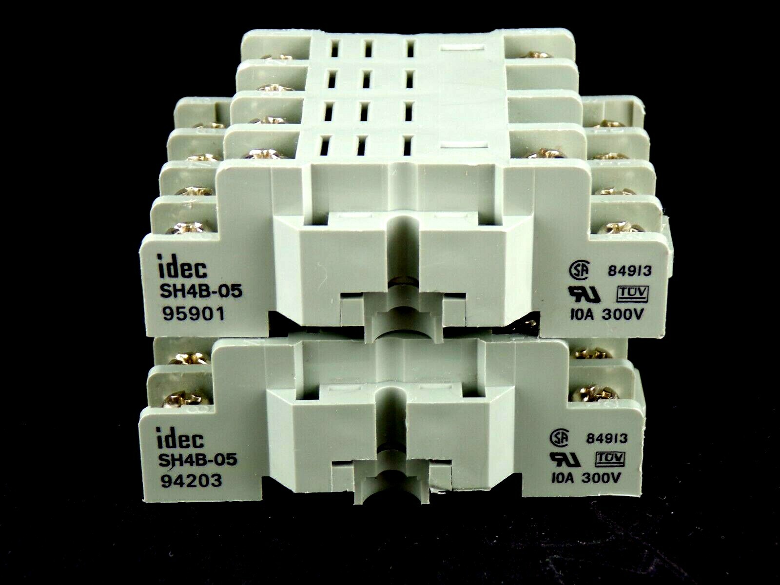 NEW IDEC SH4B-05 Relay Socket, 10A, 14-Blade, DIN Rail Mount, SH4B05  (Lot of 2)