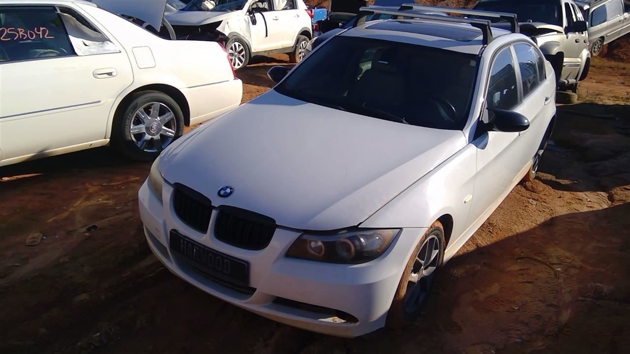 Driver Left Front Spindle/Knuckle Rdstr Fits 09-16 BMW Z4 226174