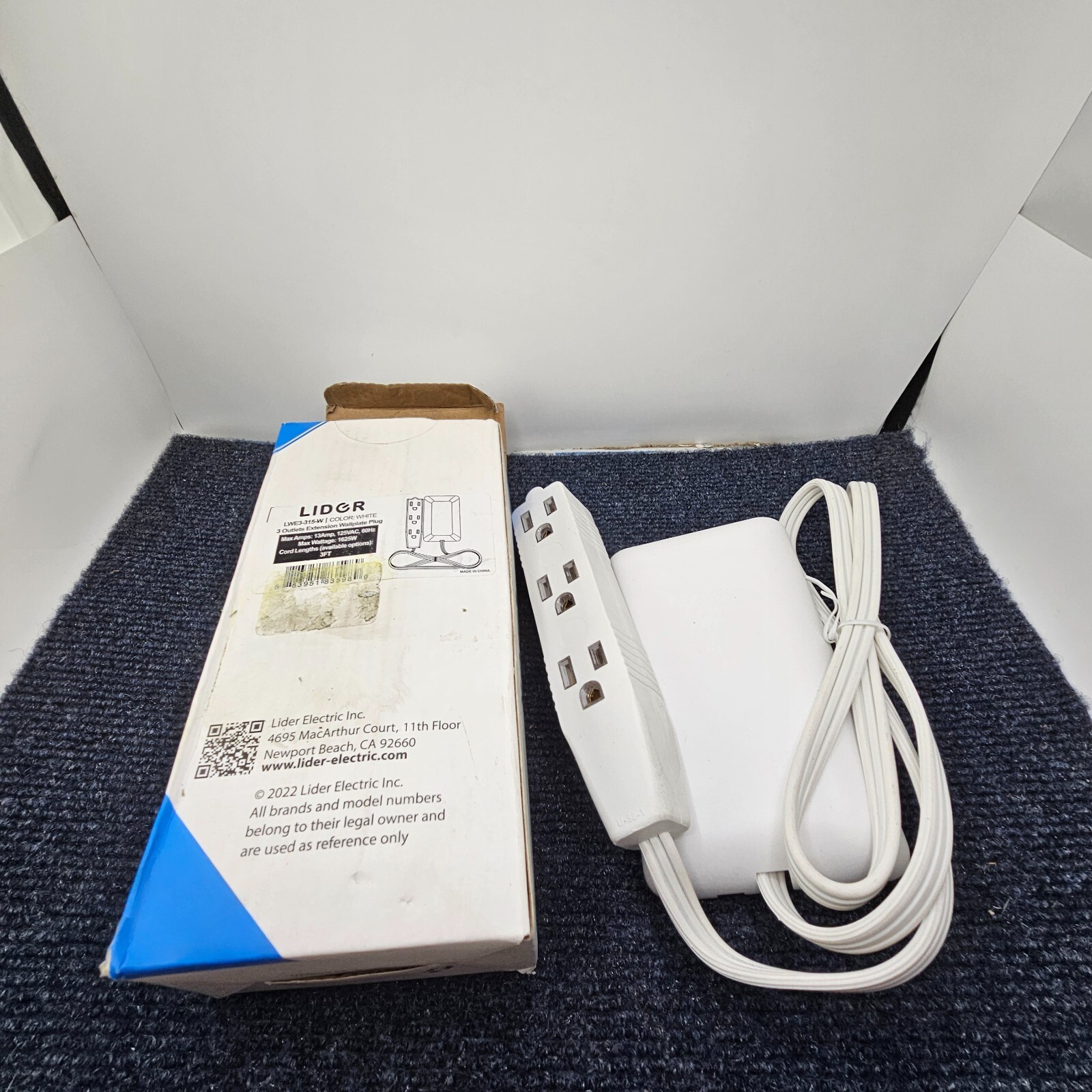 LIDER LWE3-315-W Flat-Face 3 Outlets Extension Wallplate Plug 125VAC 60Hz 3ft