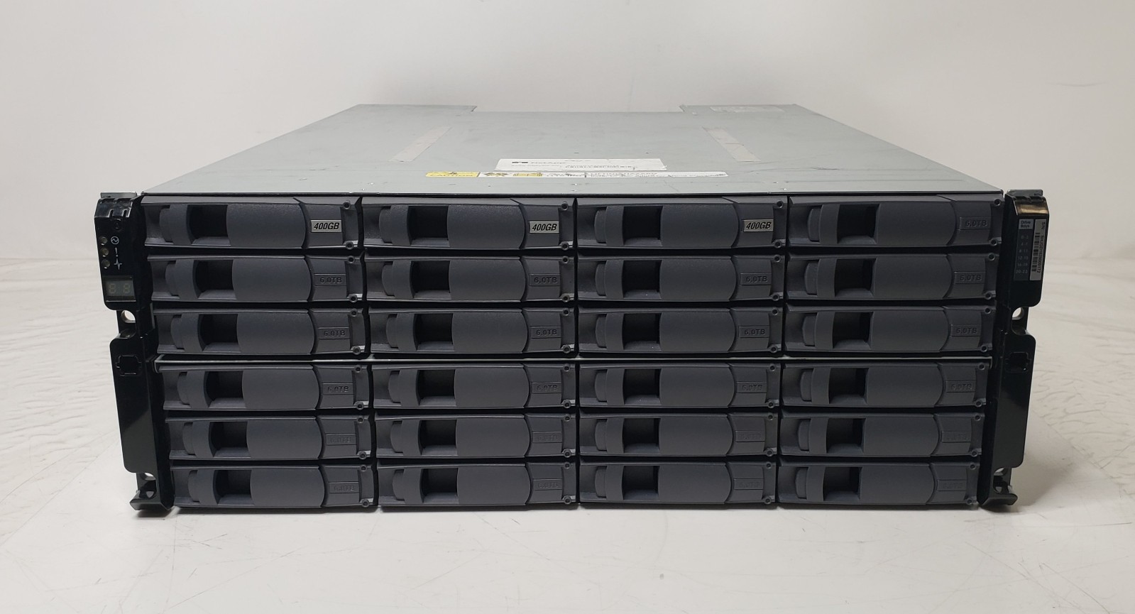 NetApp NAJ-0801 - 3.5in [24] Drive Bay QSFP/RJ45 IOM6 Storage Array No HDDs
