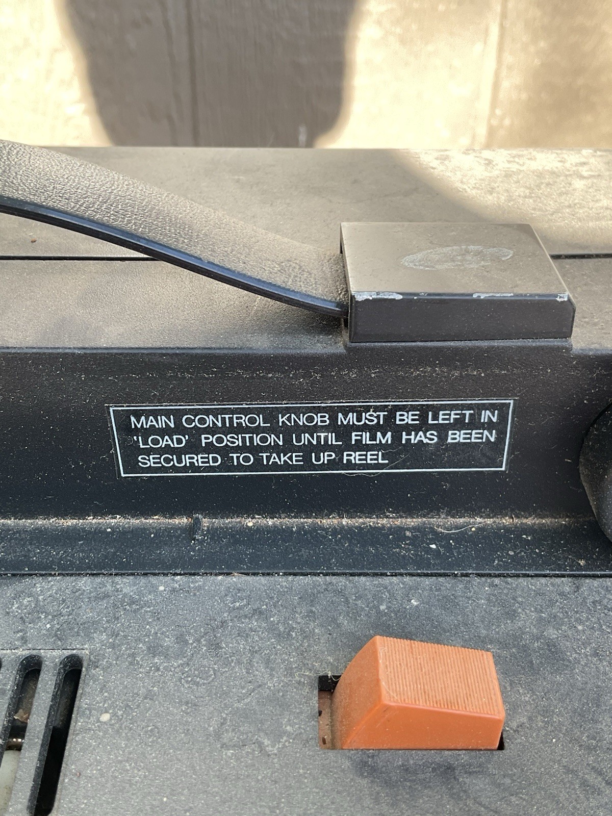 BELL & HOWELL 33SR COMPACT SUPER 8 PROJECTOR Powers On