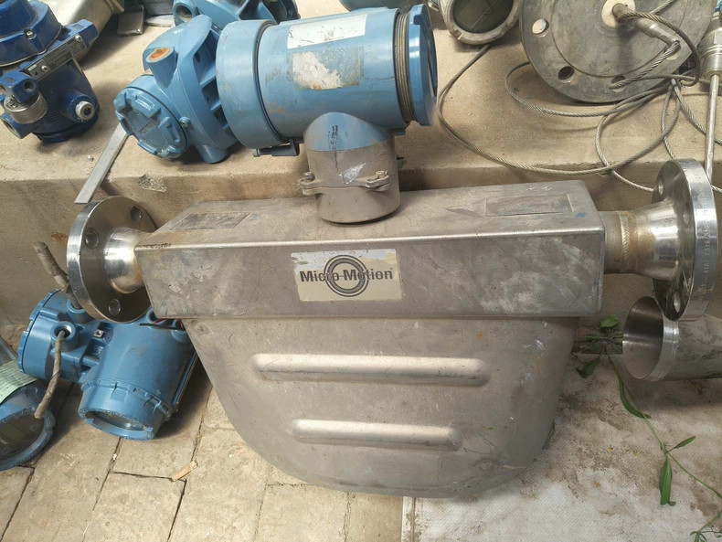 Micro Motion F200S418CC Flow Sensor Used 1PCS