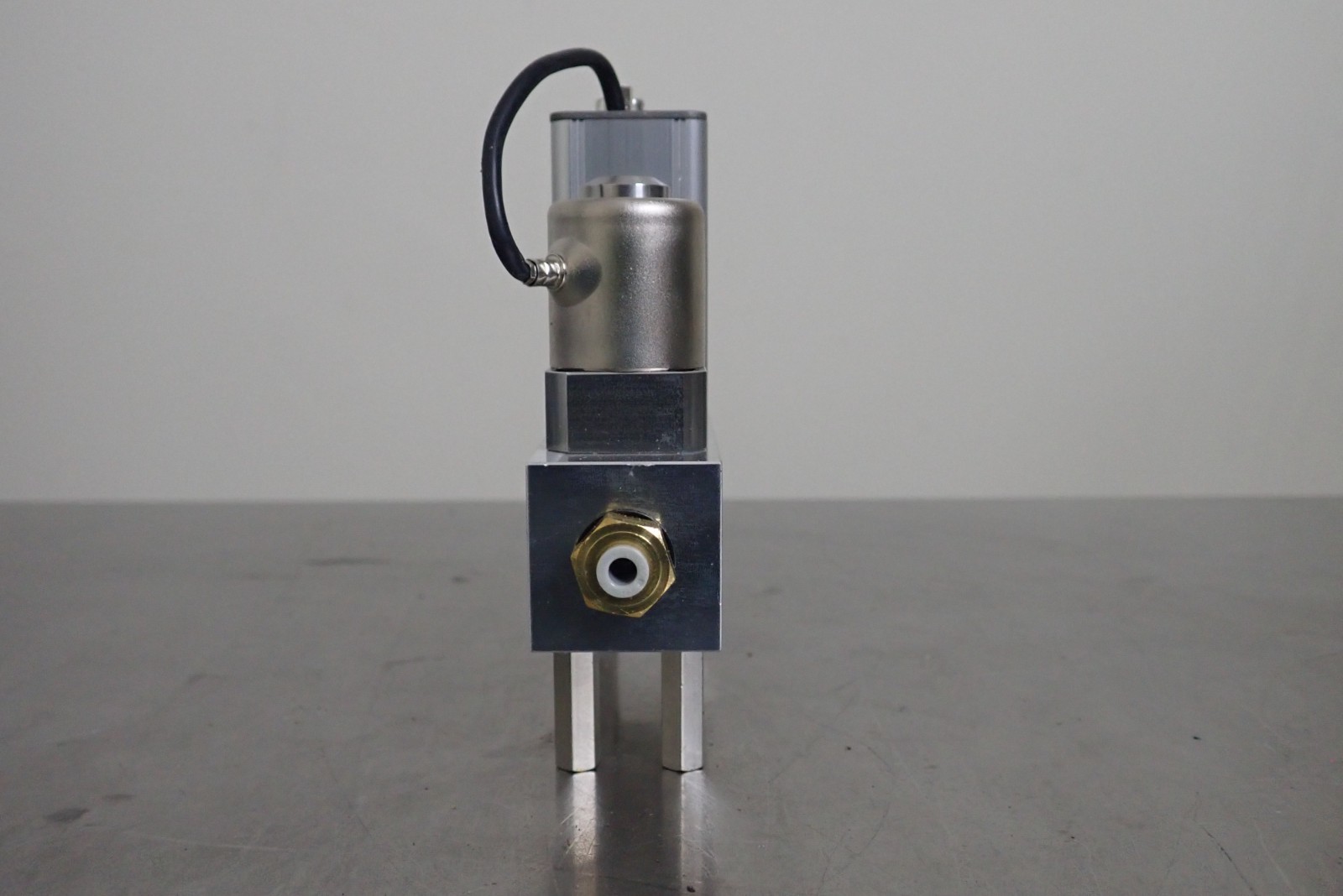 Bronkhorst N2 PLL-001F Mani-Flow Mass Flow Controller 3 Is/min