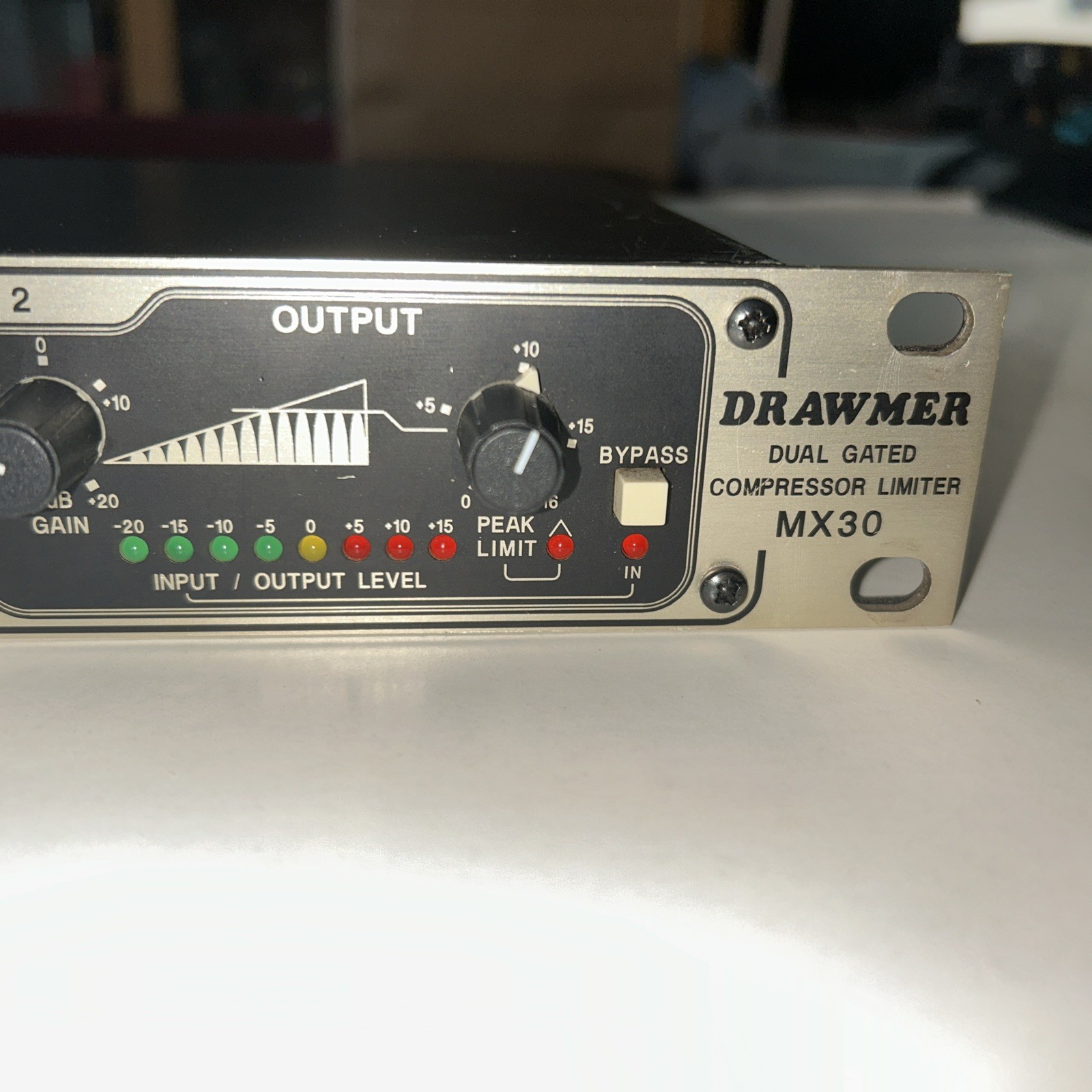 Drawmer MX30 Dual-Gated Compressor/Limiter