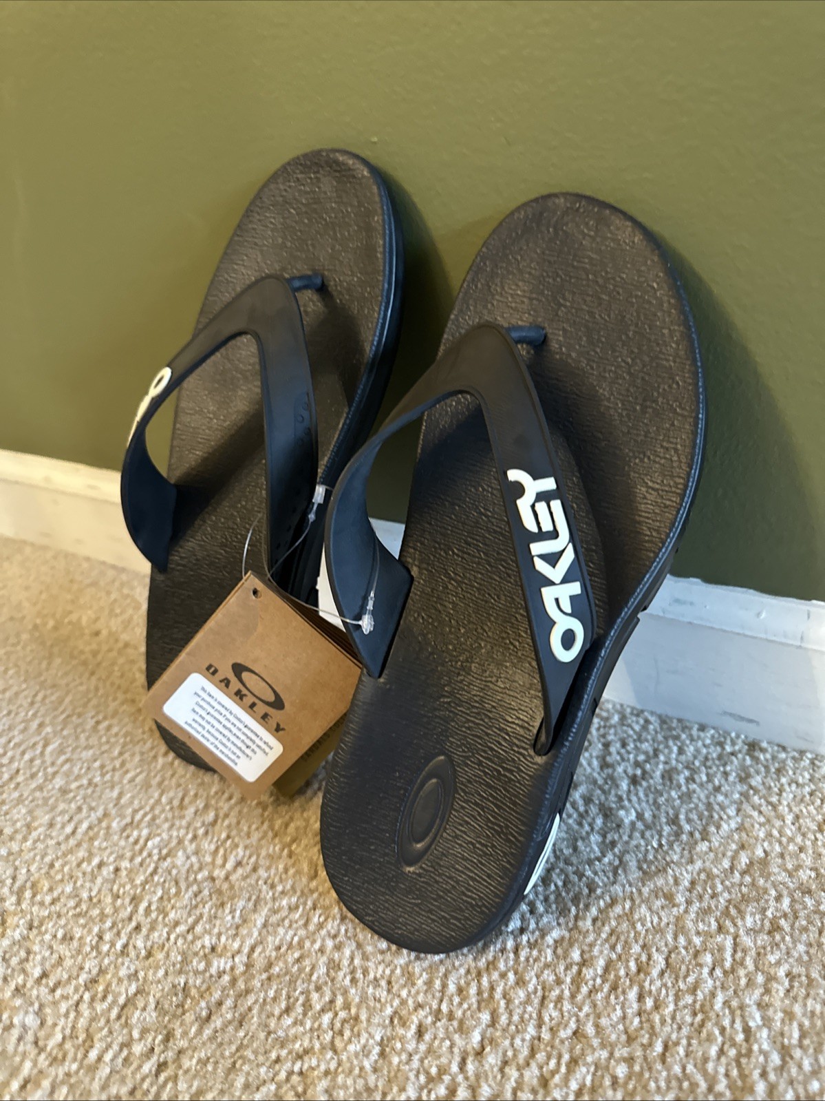 Oakley B1B Flip-Flop Men's Sandals Blackout SIZE 11 New With Tags