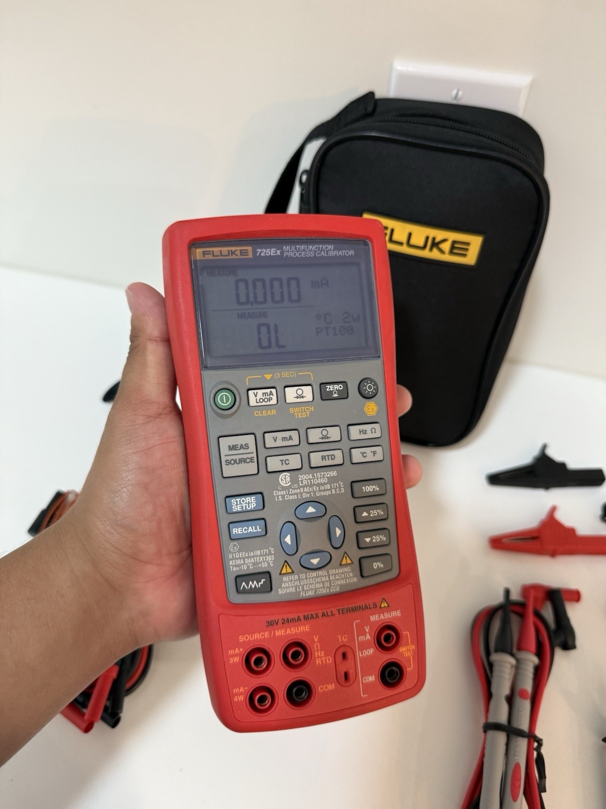 FLUKE 725EX MULTIFUNCTION PROCESS CALIBRATOR W/ ACCESSORIES SHIPS FAST