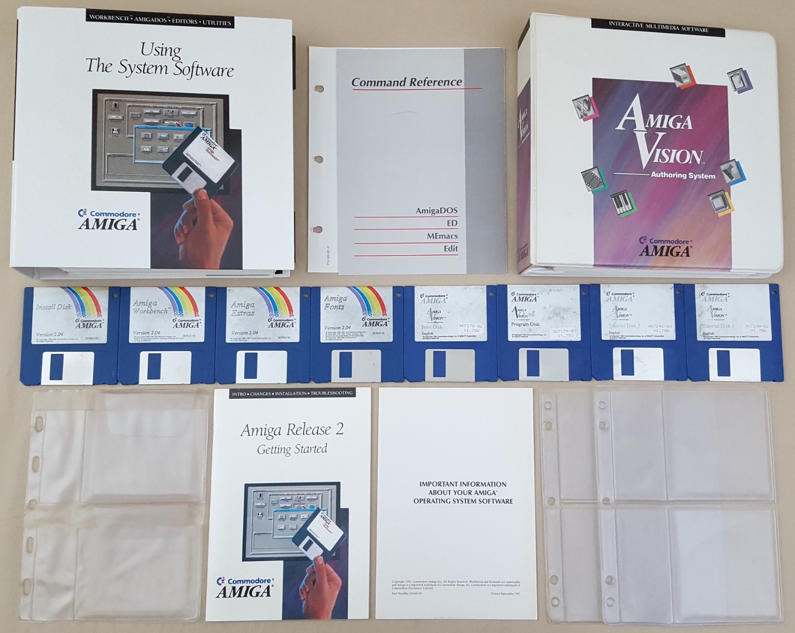 Amiga OS v2.04 & Amiga Vision v1.70Z for Commodore Amiga 500 2000 2500 3000 Exc.