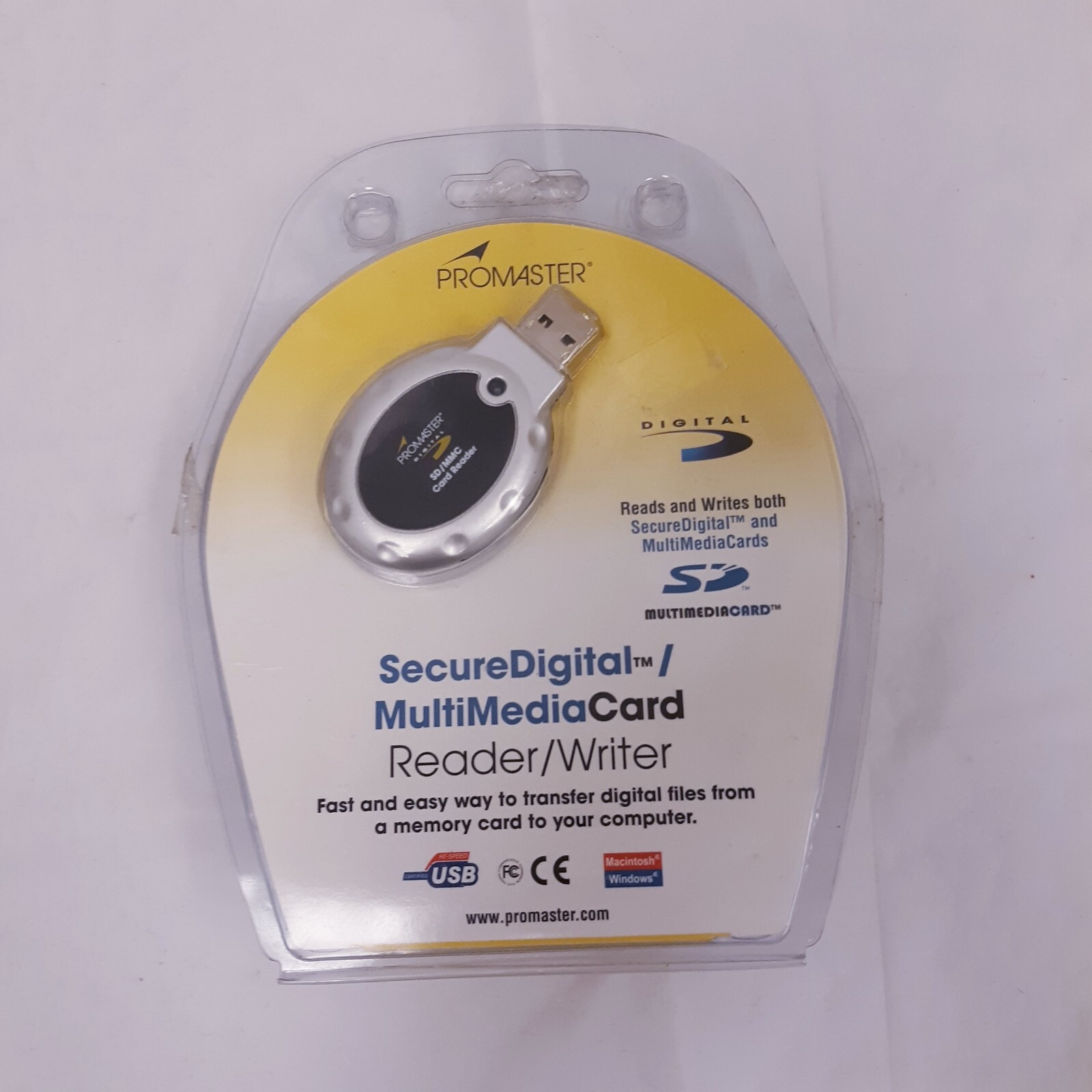 ProMaster Secure Digital Multi Media Card Reader/Writer  code 8850