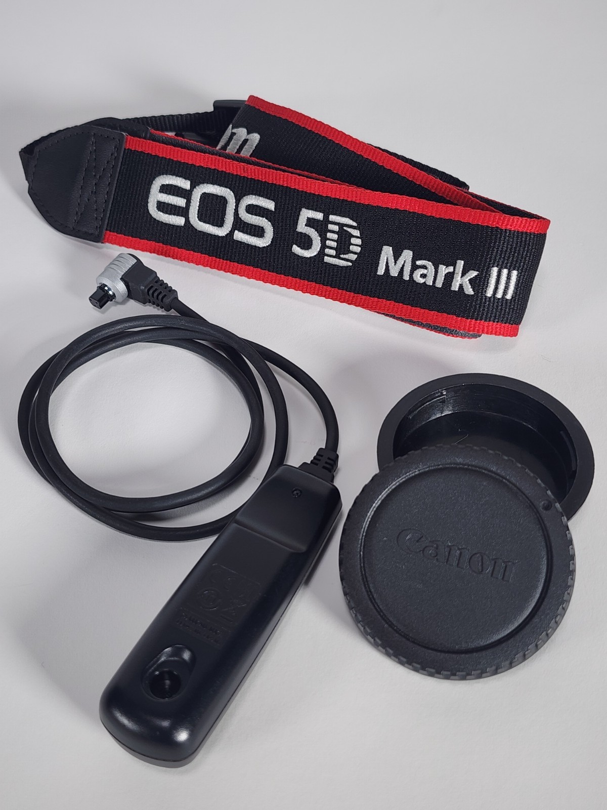 Canon RS-80N3 Remote + EOS 5D Mark III Strap + Body Cap Bundle 7D 1D