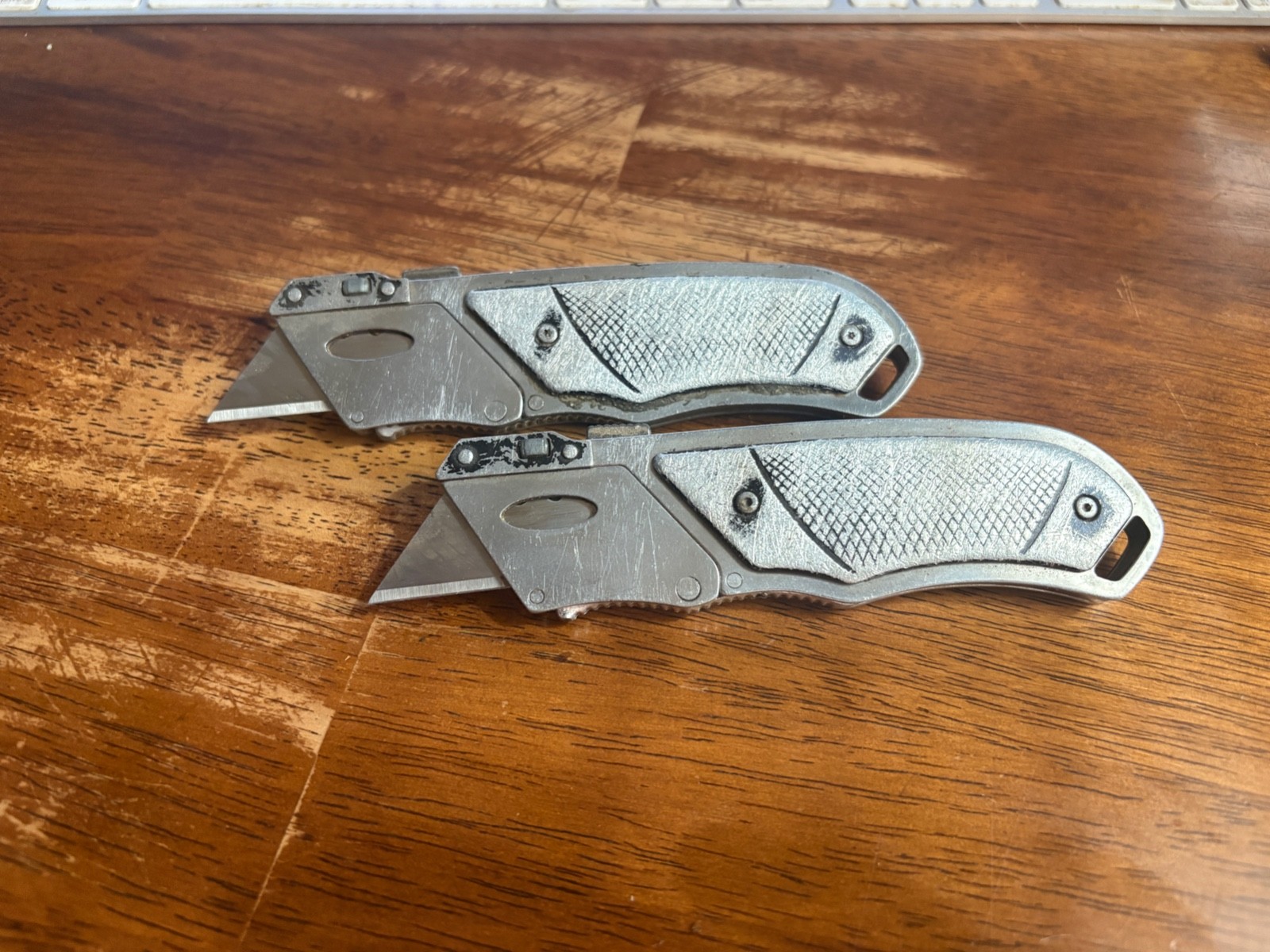 Lot of 2 Husky Compact Retractable Utility Knife - The Original Model 1120