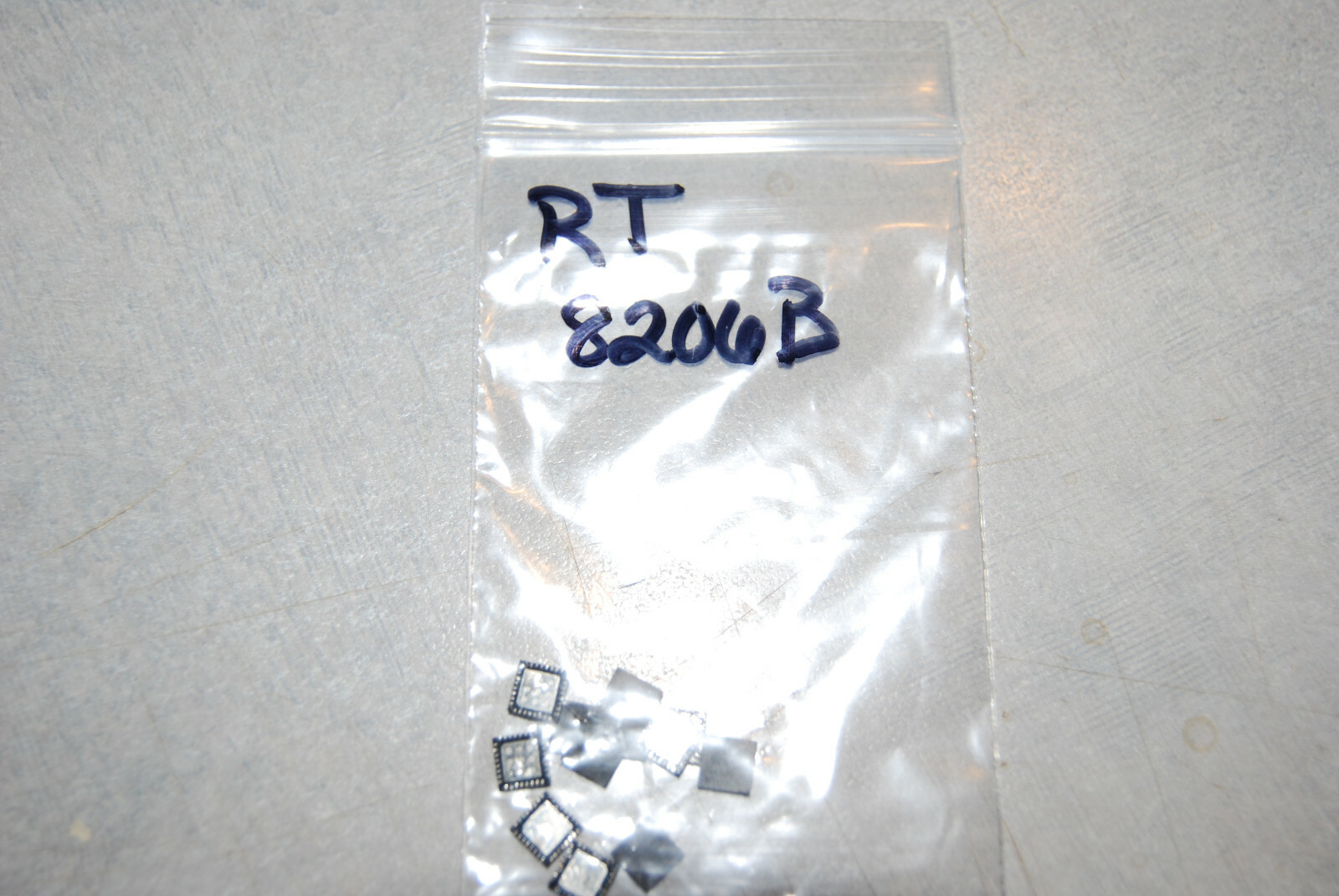 RT8206B integrated circuit QFN32 USED GUARANTEED