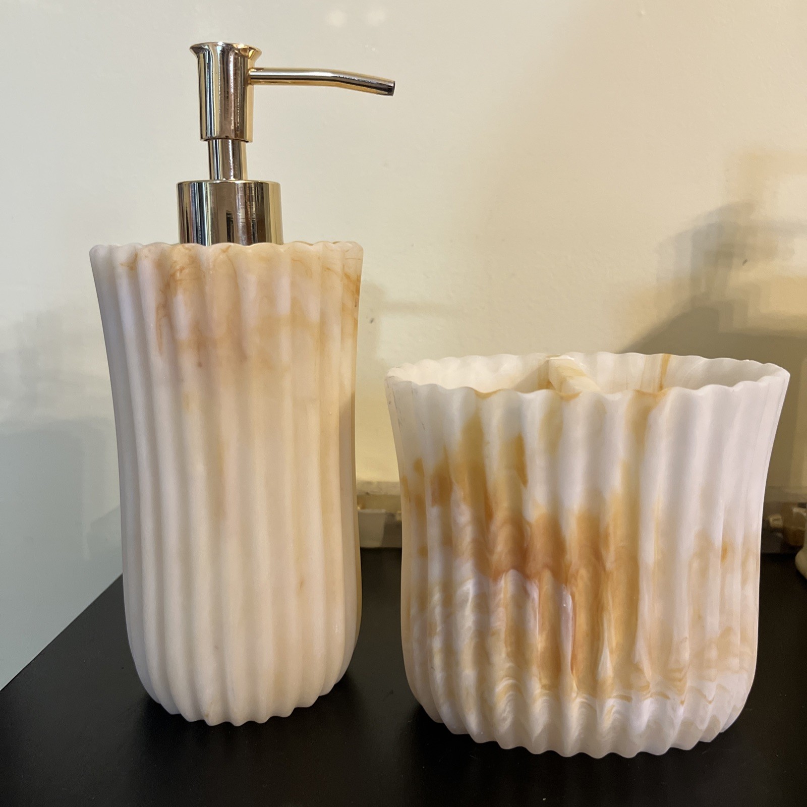 Resin Faux  Marble Bathroom Set Lotion Dispenser Toothbrush Holder Unbranded