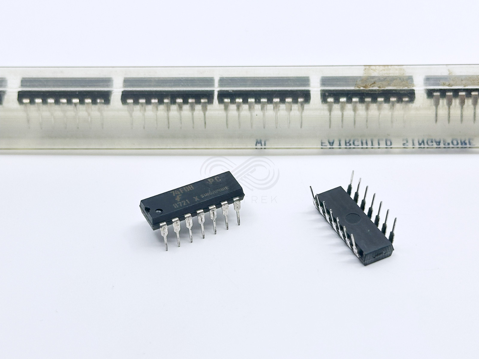 5PCS 74F08PC Fairchild Quad 2-Input AND Gates TTL DIP-14 Logic IC