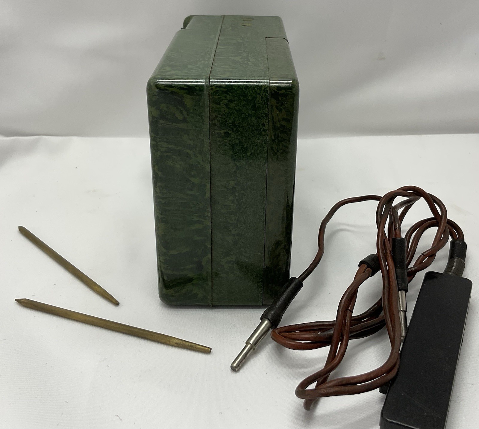 Vintage Megger Circuit Testing Ohmeter **untested**