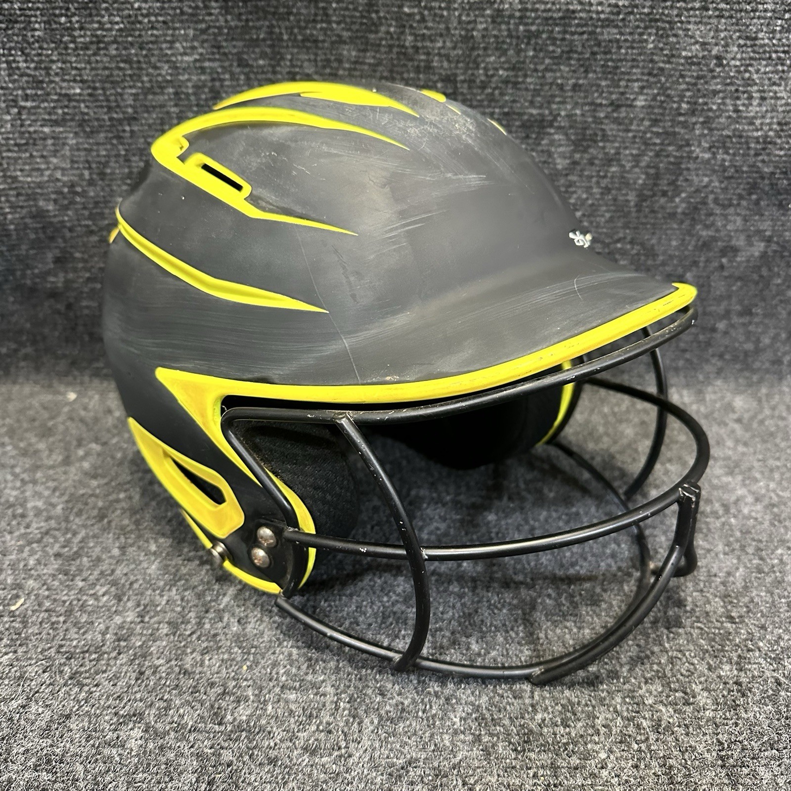Boombah BBH2SP-JR Fastpitch Softball Youth Batting Helmet 6 1/4 - 7 w/ Face Mask